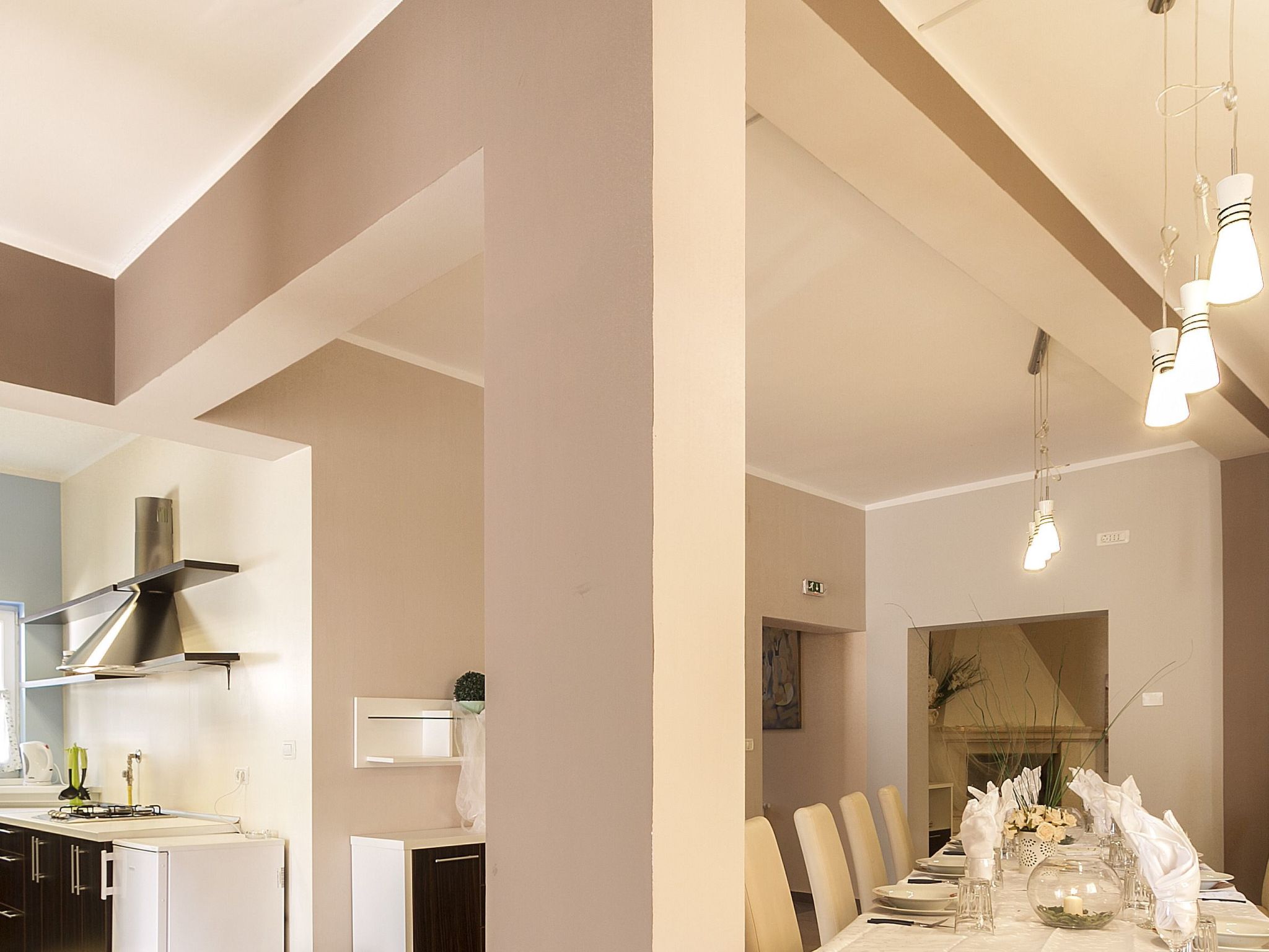 Wunderschönes Ferienhaus in Cere mit Privatem Pool-Dedans