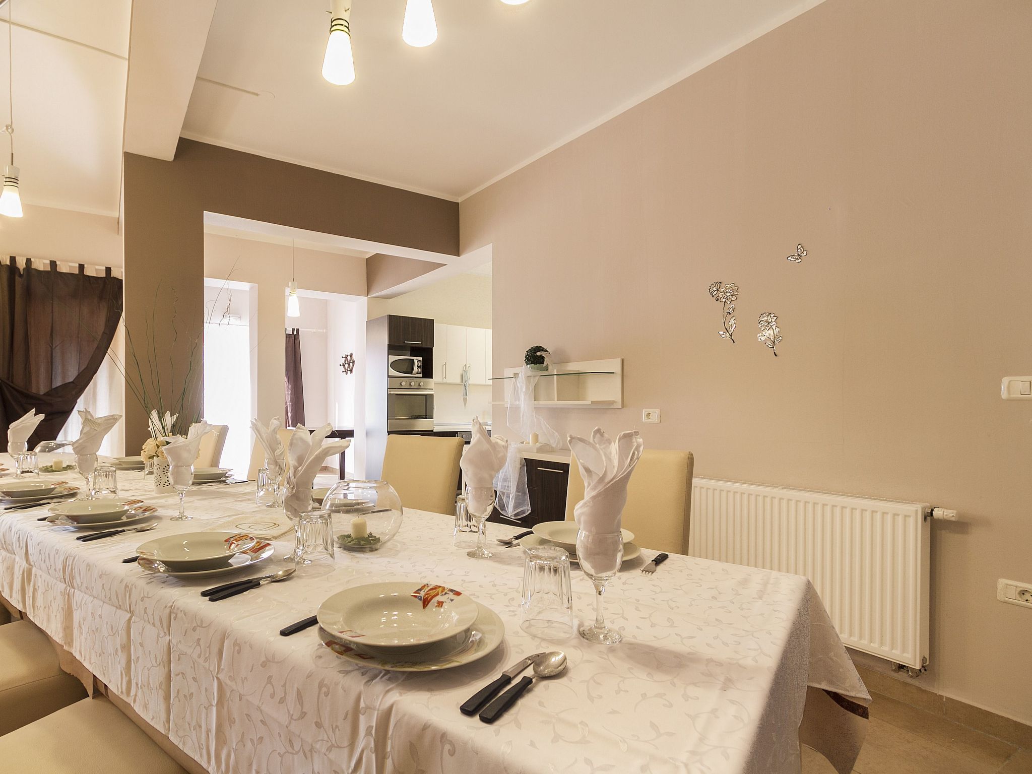 Wunderschönes Ferienhaus in Cere mit Privatem Pool-Dedans