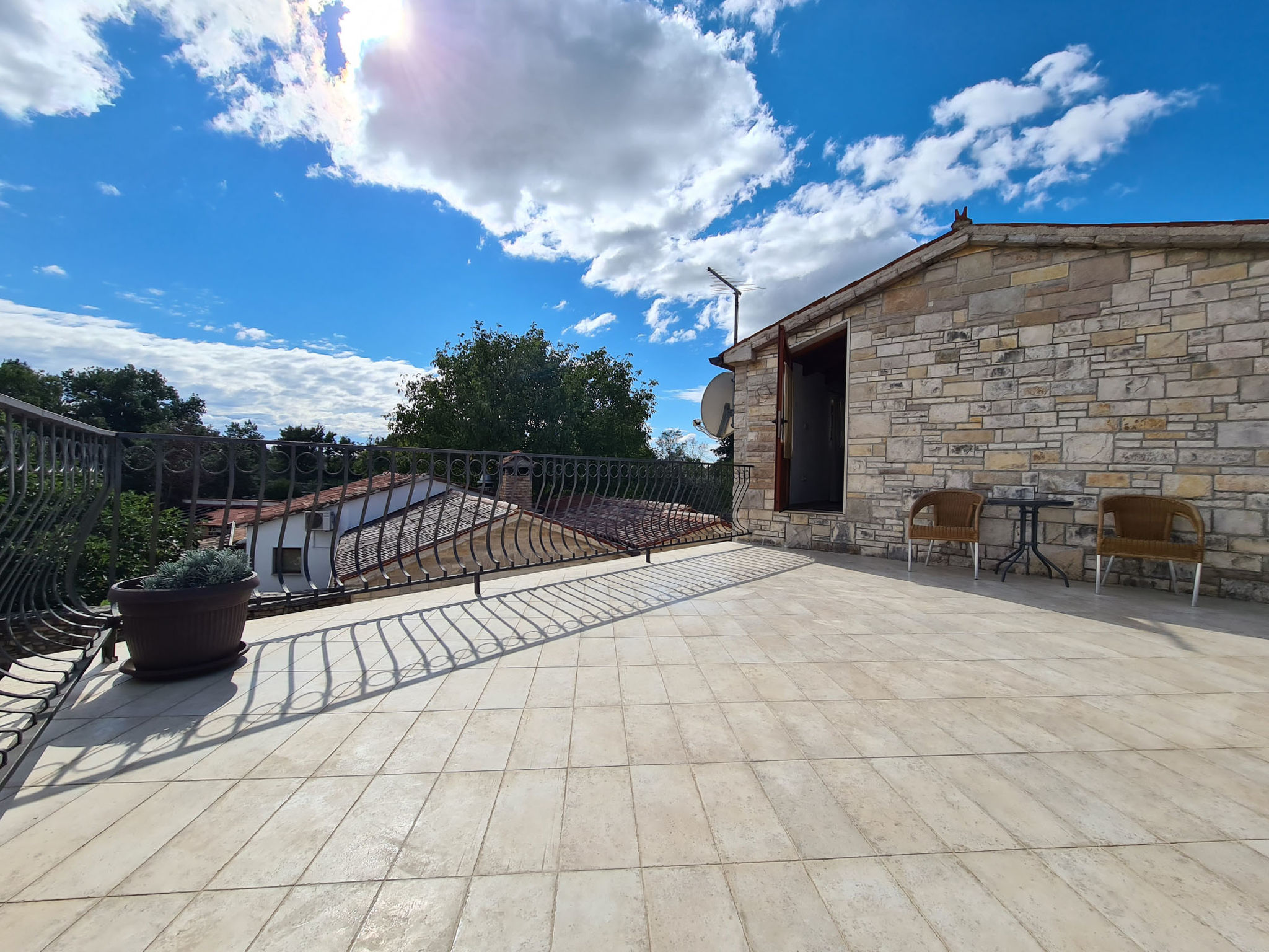 House 2134 - Dehors