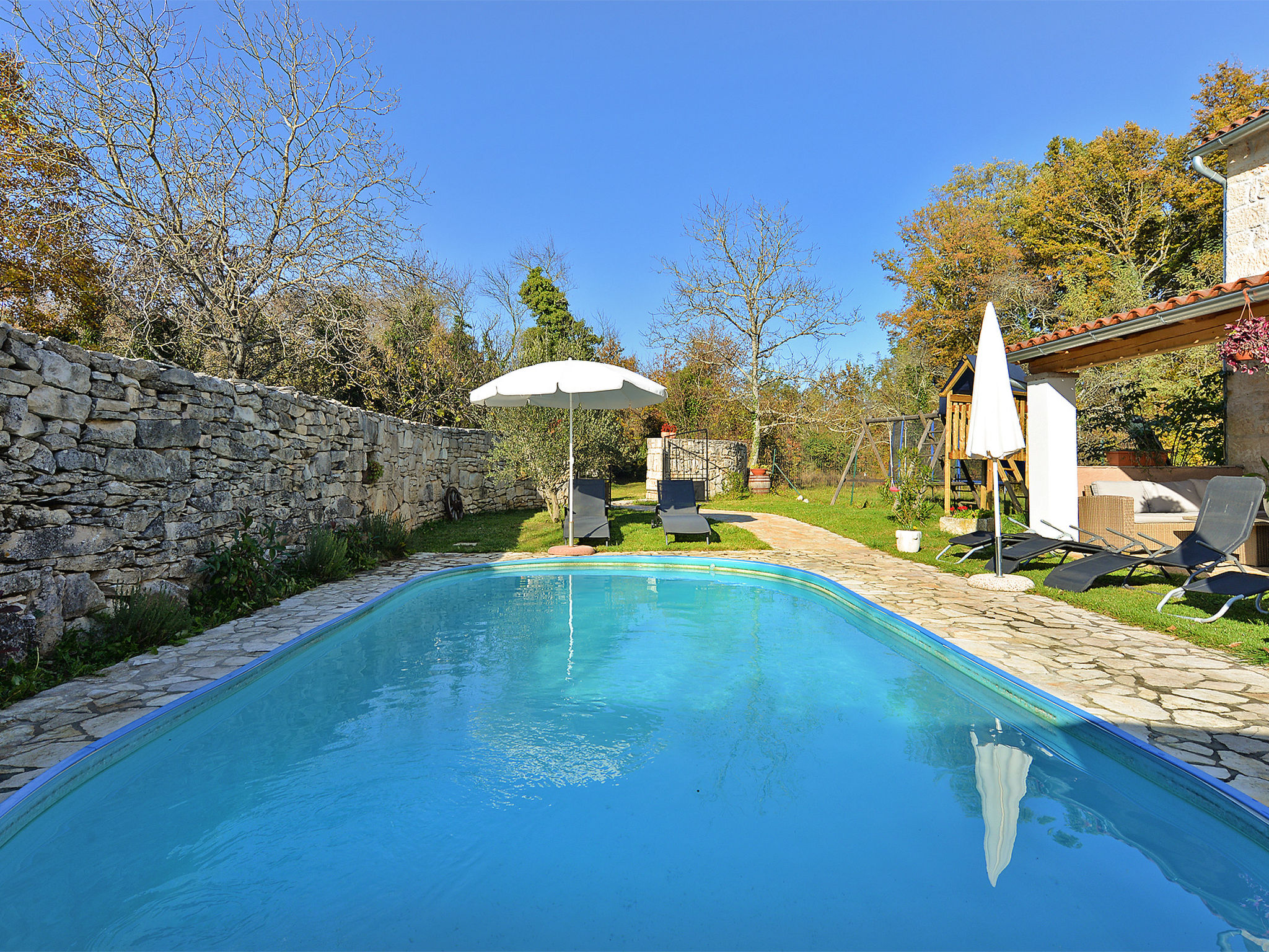 House 704 — Pool Outdoor (2 of 43)