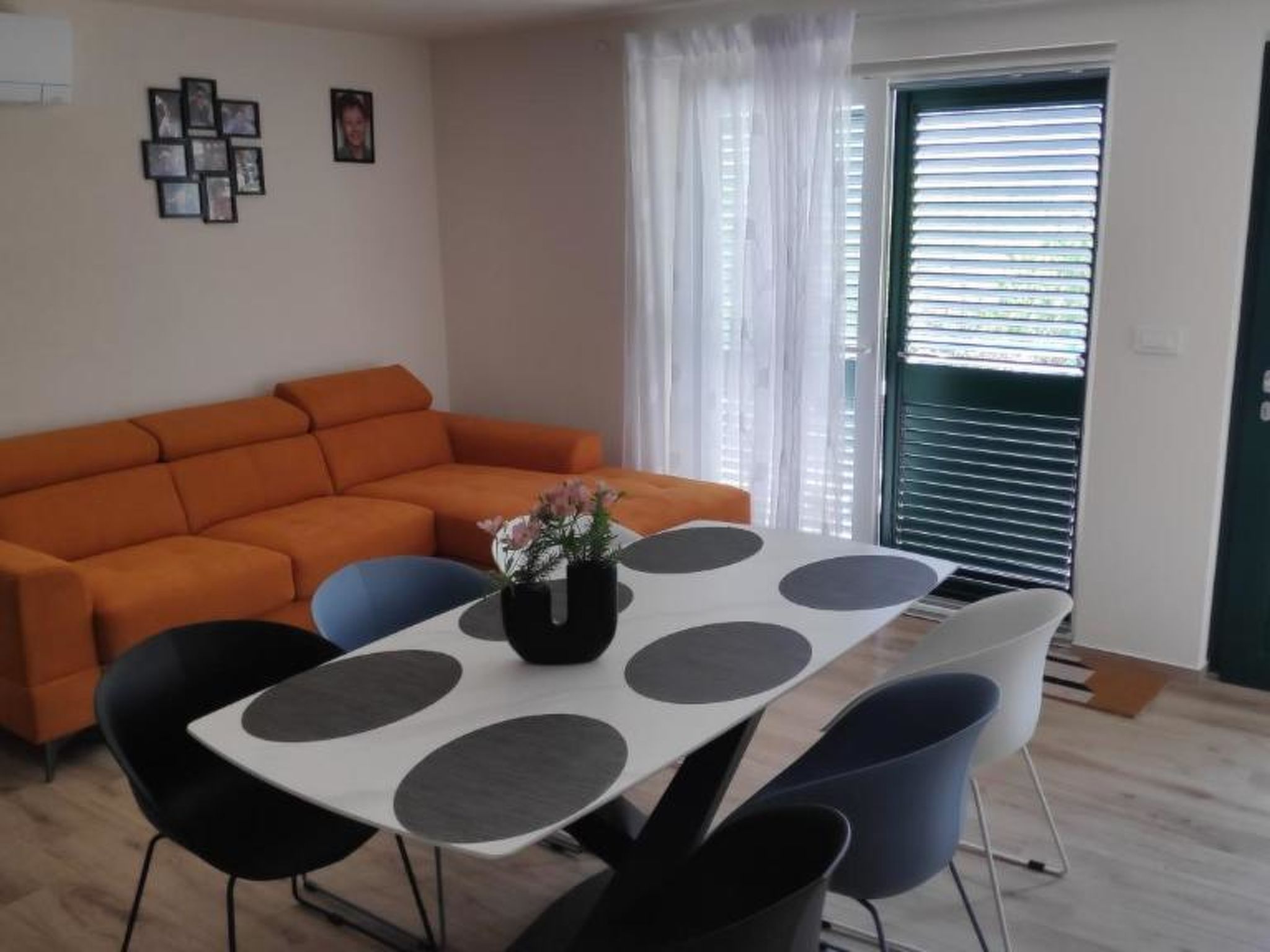 House Perina hiža - Image-tags.info