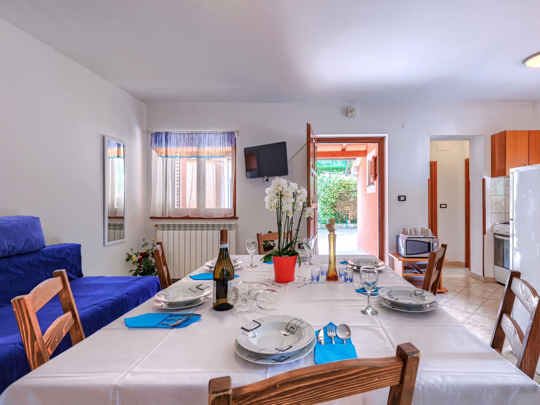 Kitchen / Dining Room