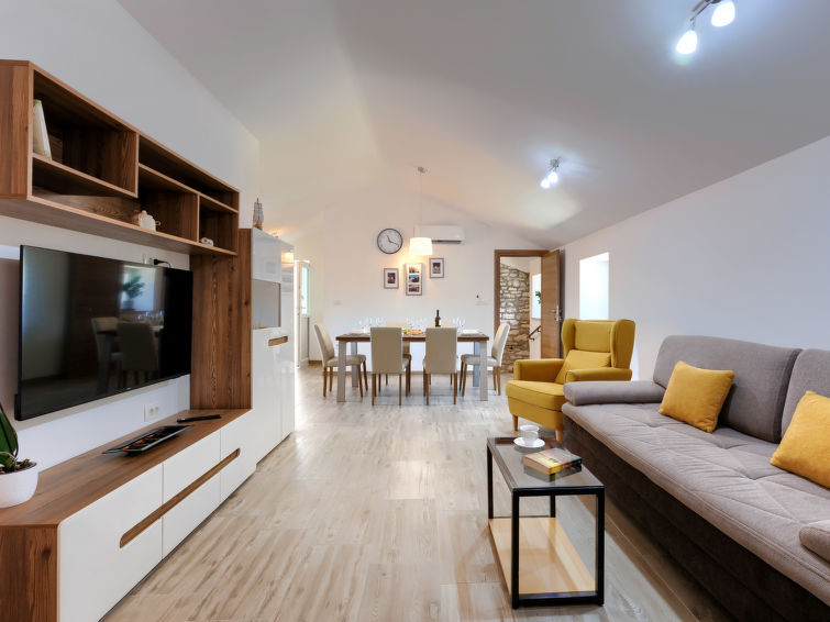 Search and Stay destination Režanci, Istarska županija - Croatia from AU$ 309. Teza