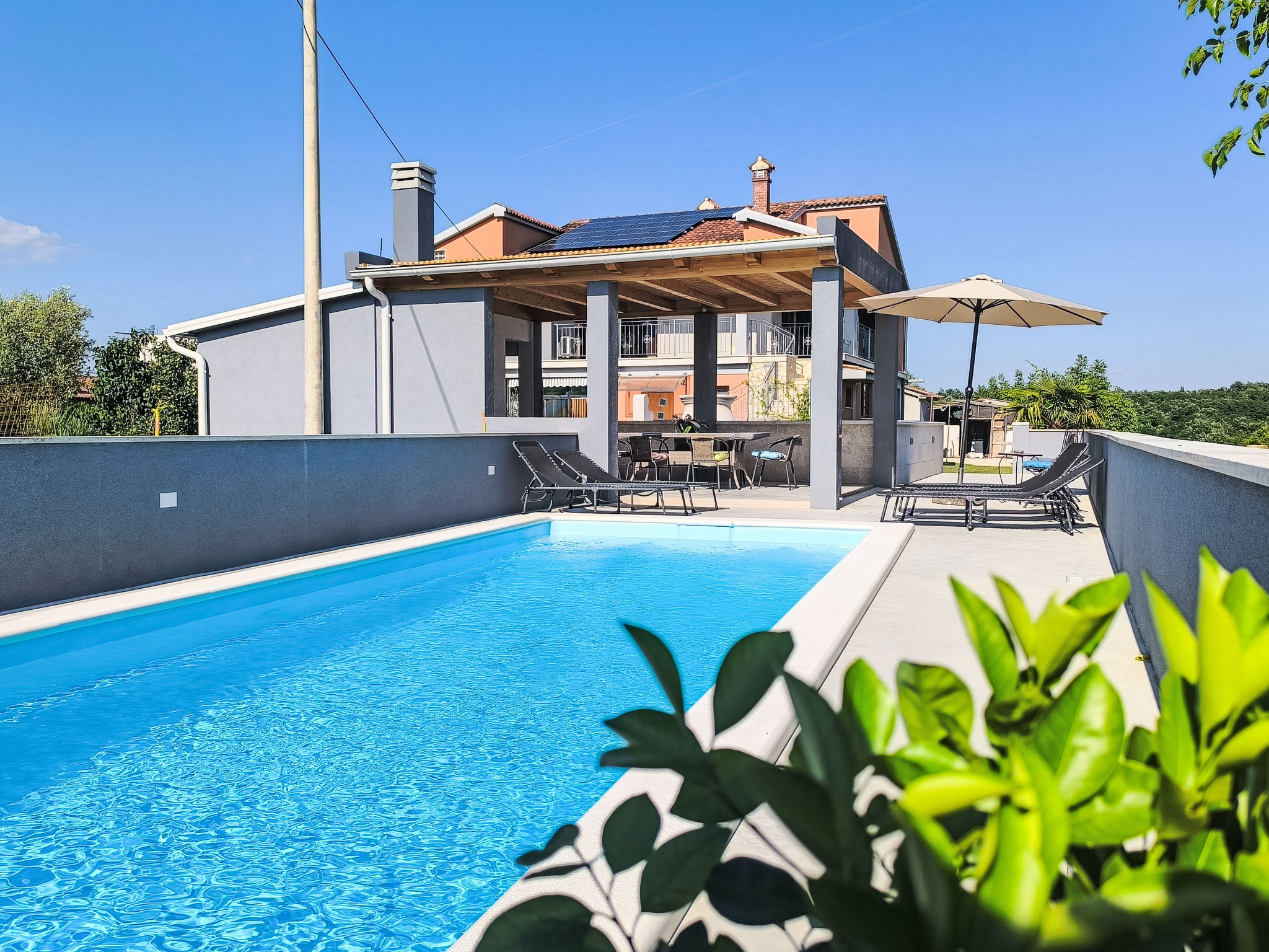 Wohnung "Wohnung Sterna mit Pool"