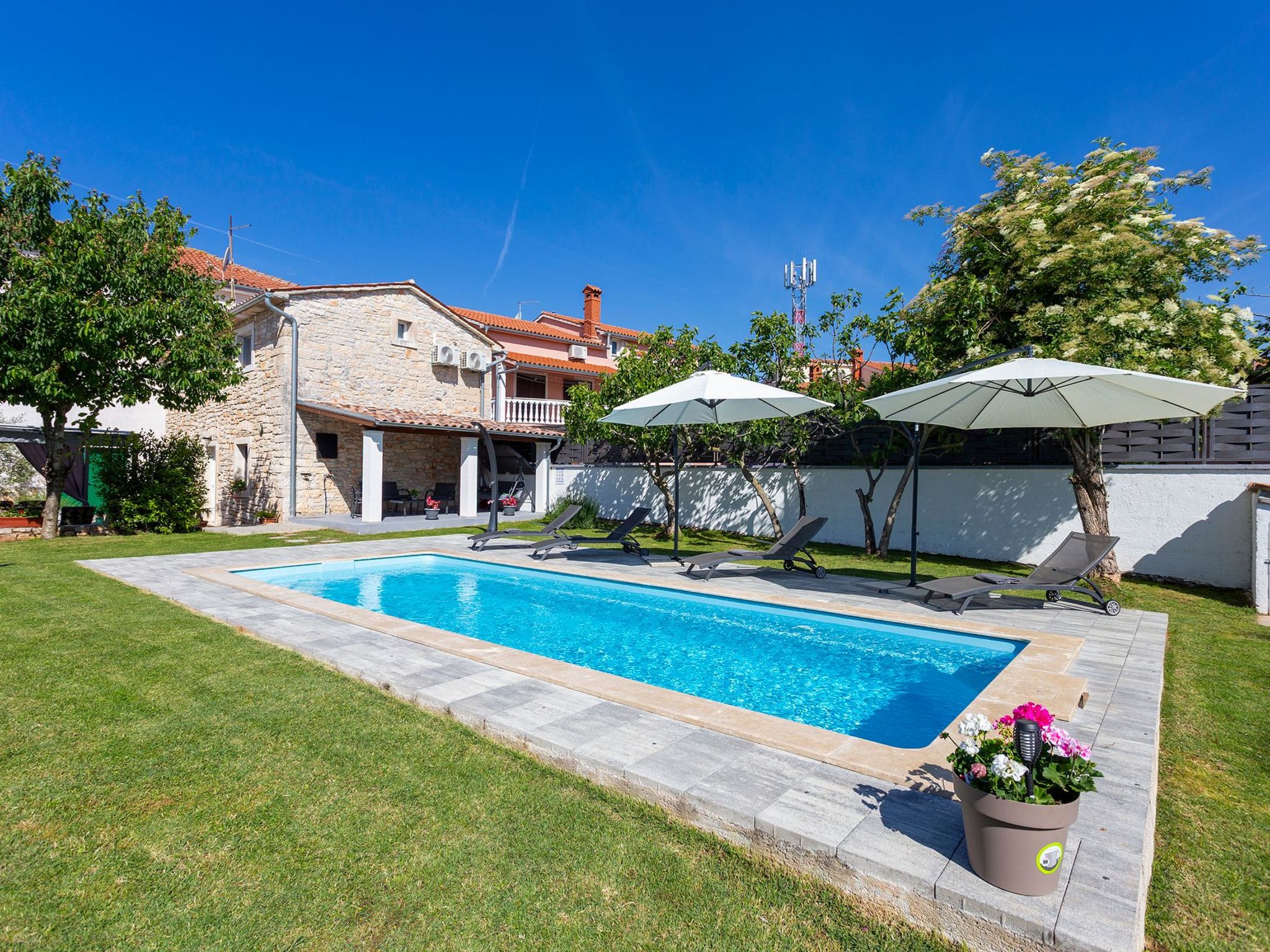 Vakantiehuis met privé zwembad in Svetvincenat (Kroatië) voor 4 personen