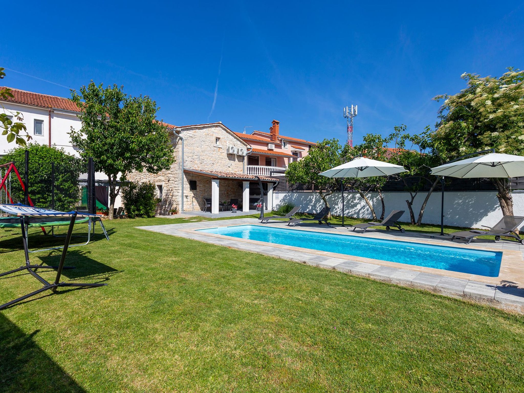 Haus Furlani mit schönem Garten und privatem Pool-Binnen