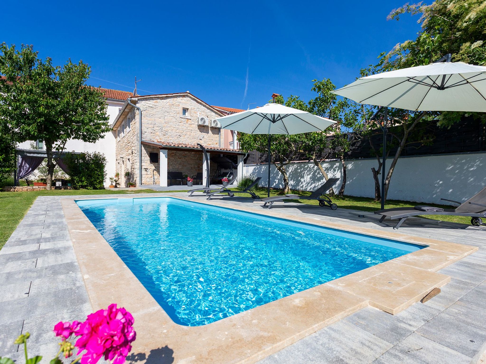 Haus Furlani mit schönem Garten und privatem Pool-Binnen