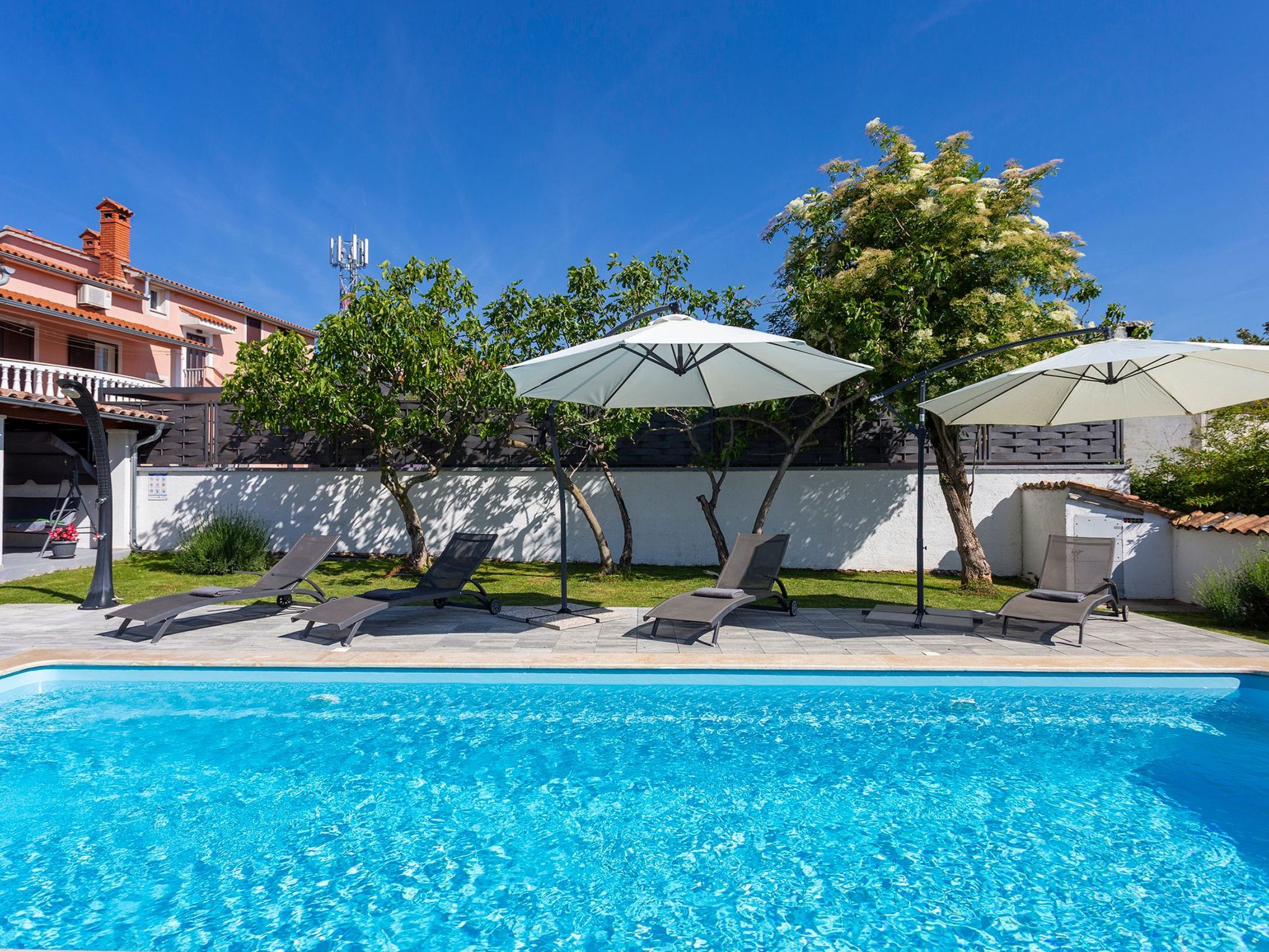 Haus Furlani mit schönem Garten und privatem Pool-Binnen