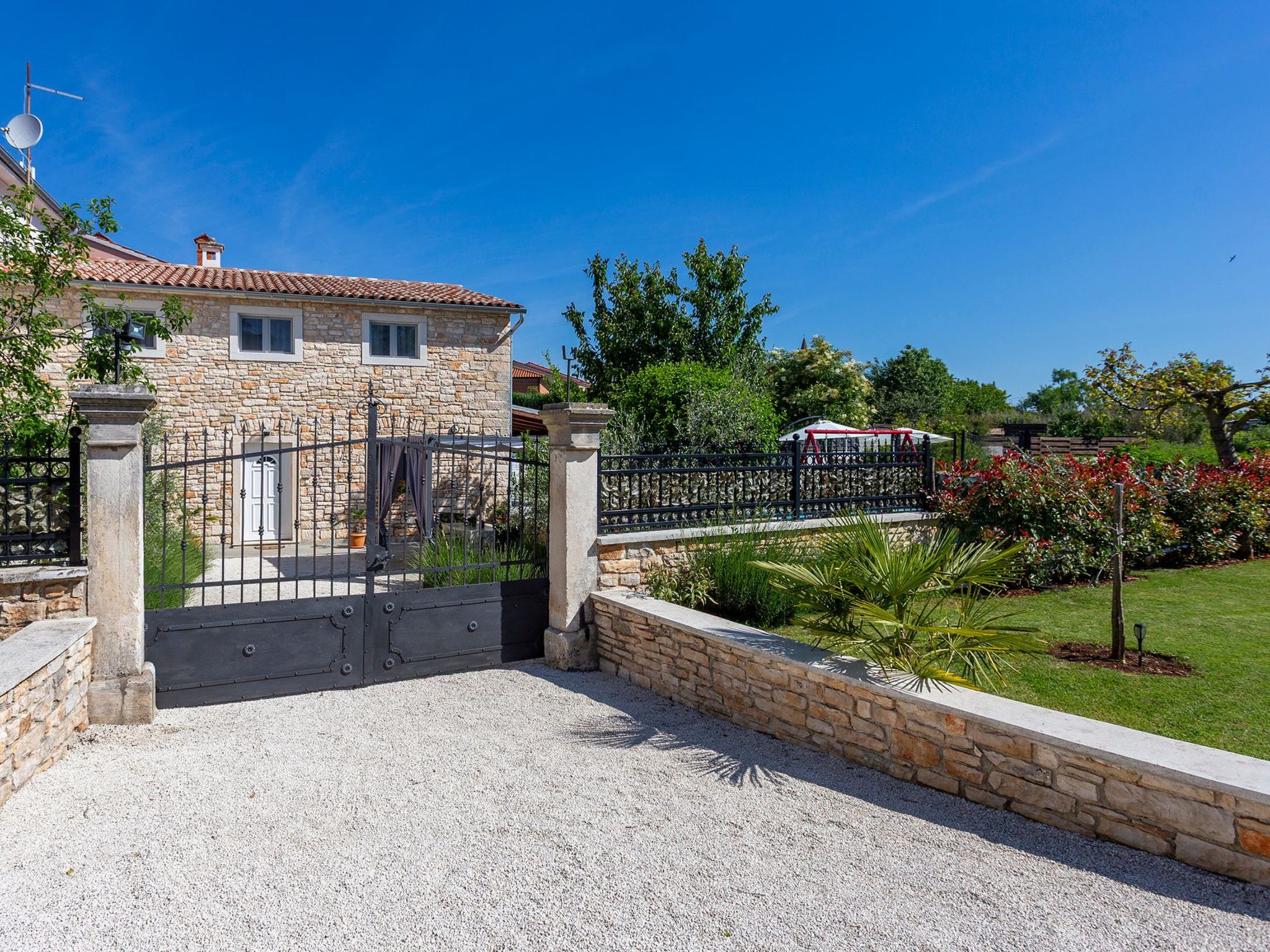 Haus Furlani mit schönem Garten und privatem Pool-Binnen