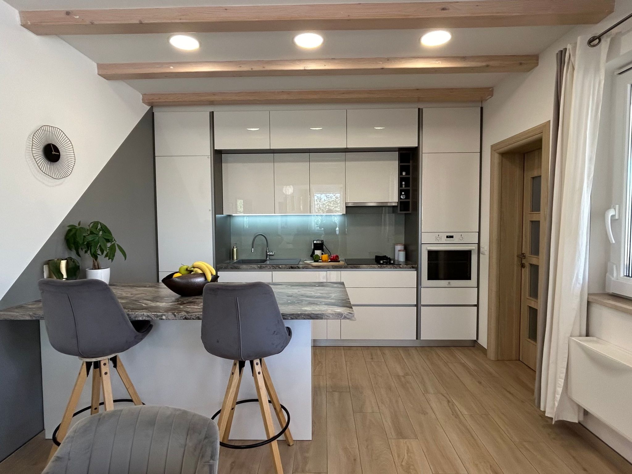 Diva mit privatem Pool