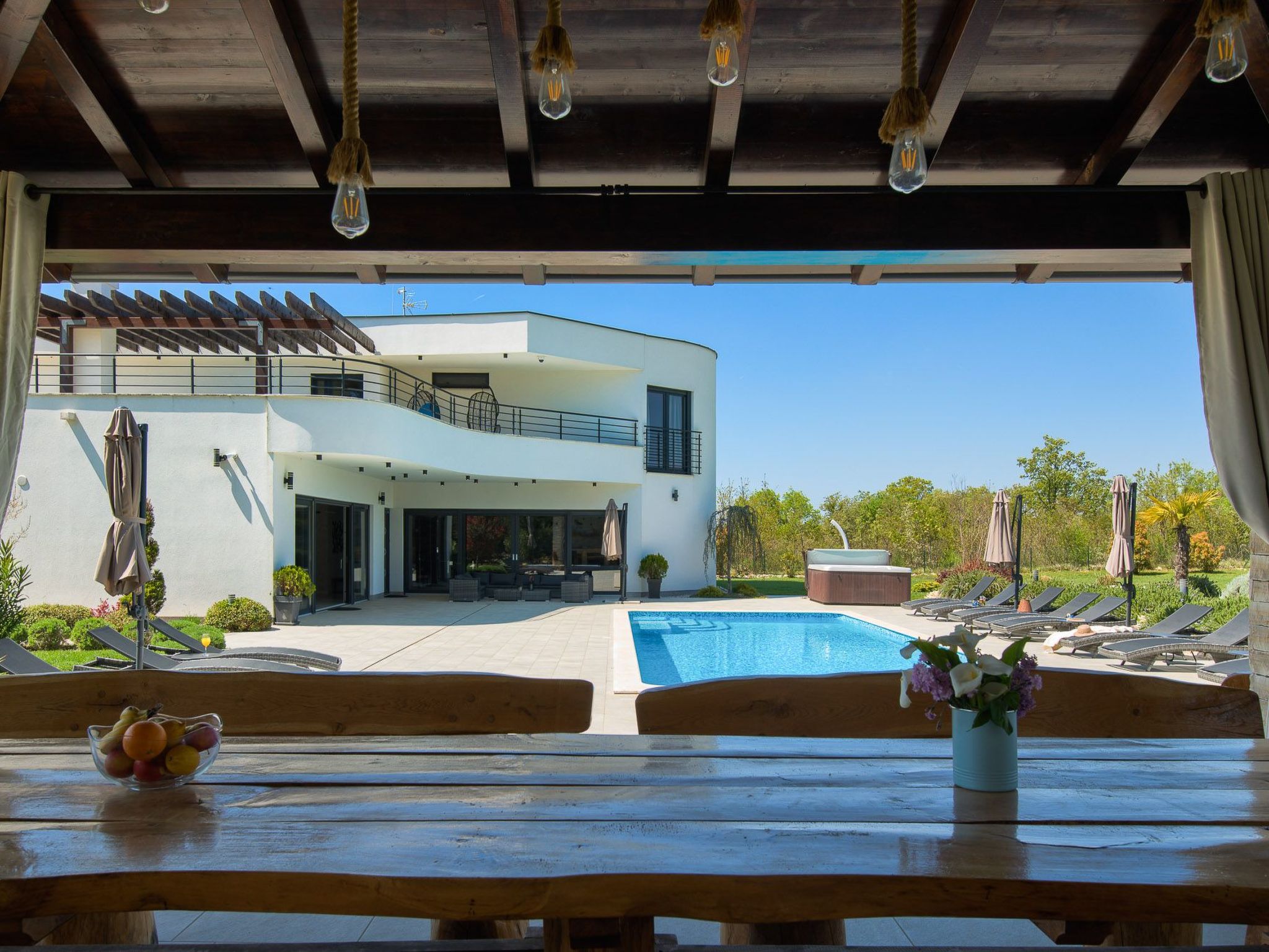 Sommer 'Villa La Dominika-Image-tags.info