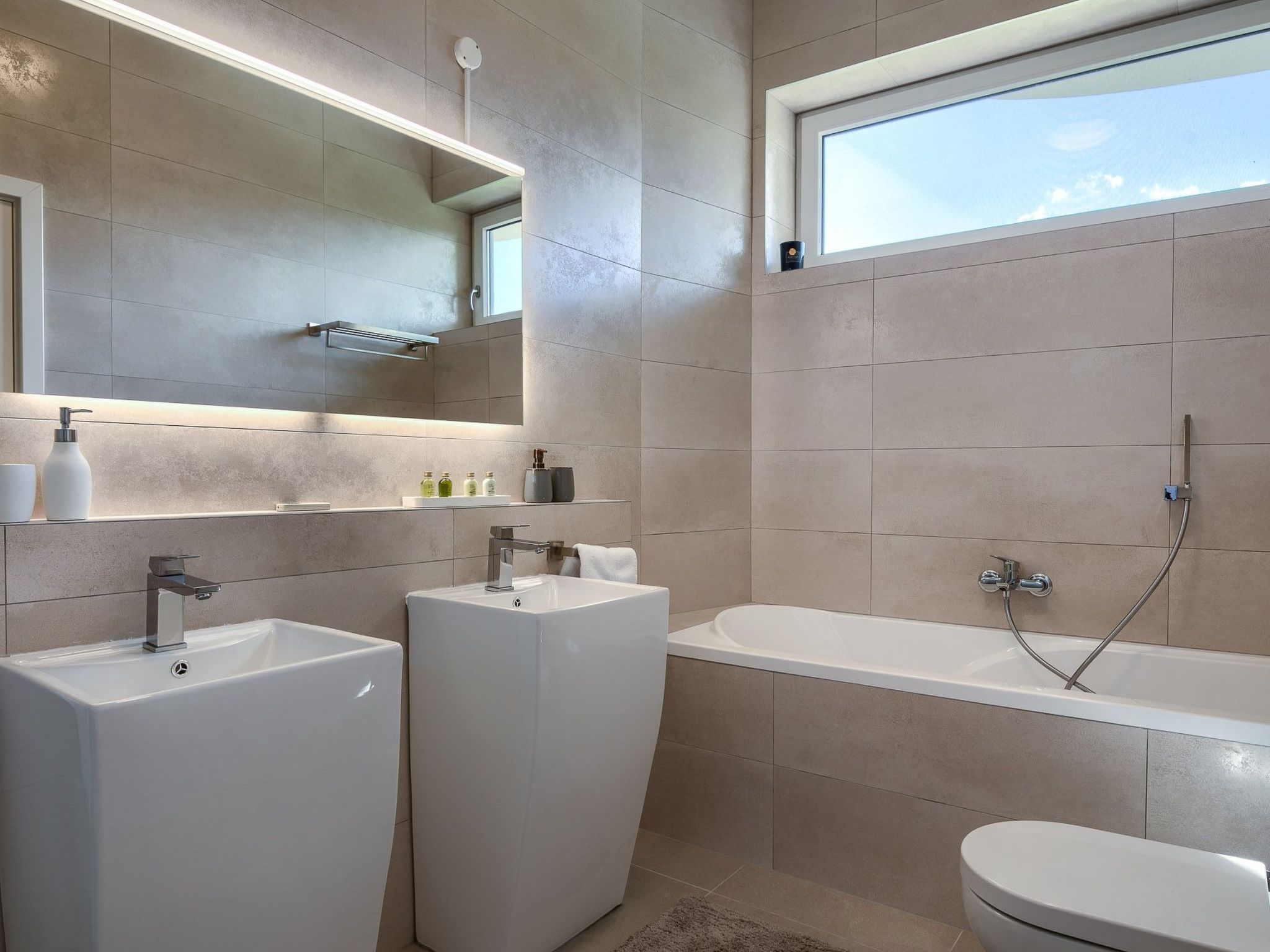 Sommer 'Villa La Dominika-Image-tags.info