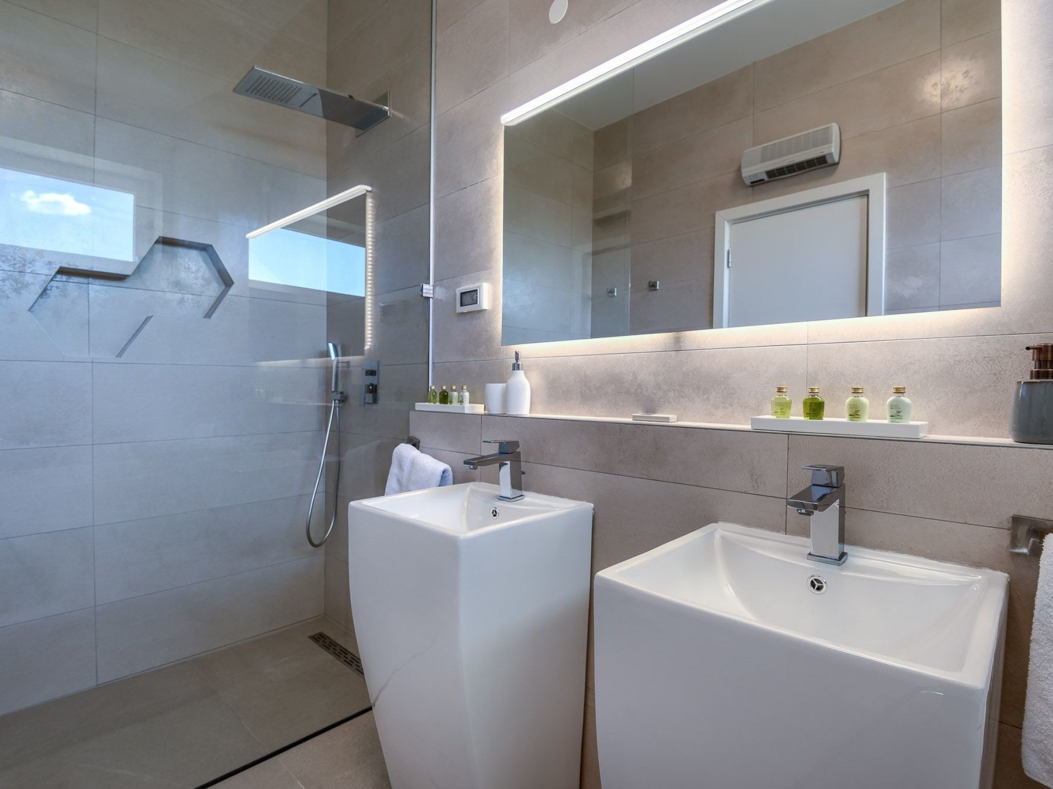 Sommer 'Villa La Dominika-Image-tags.info