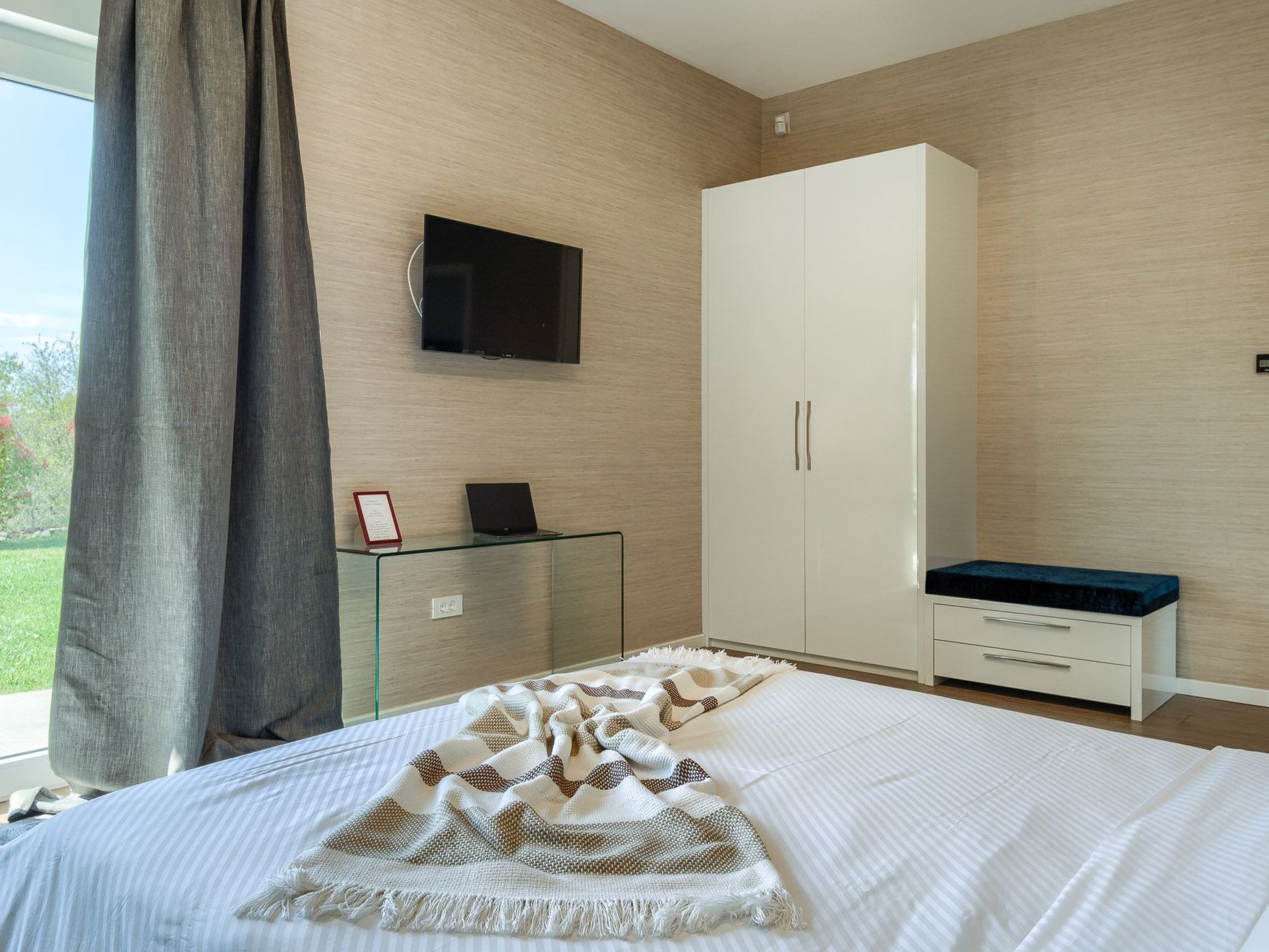 Sommer 'Villa La Dominika-Image-tags.info