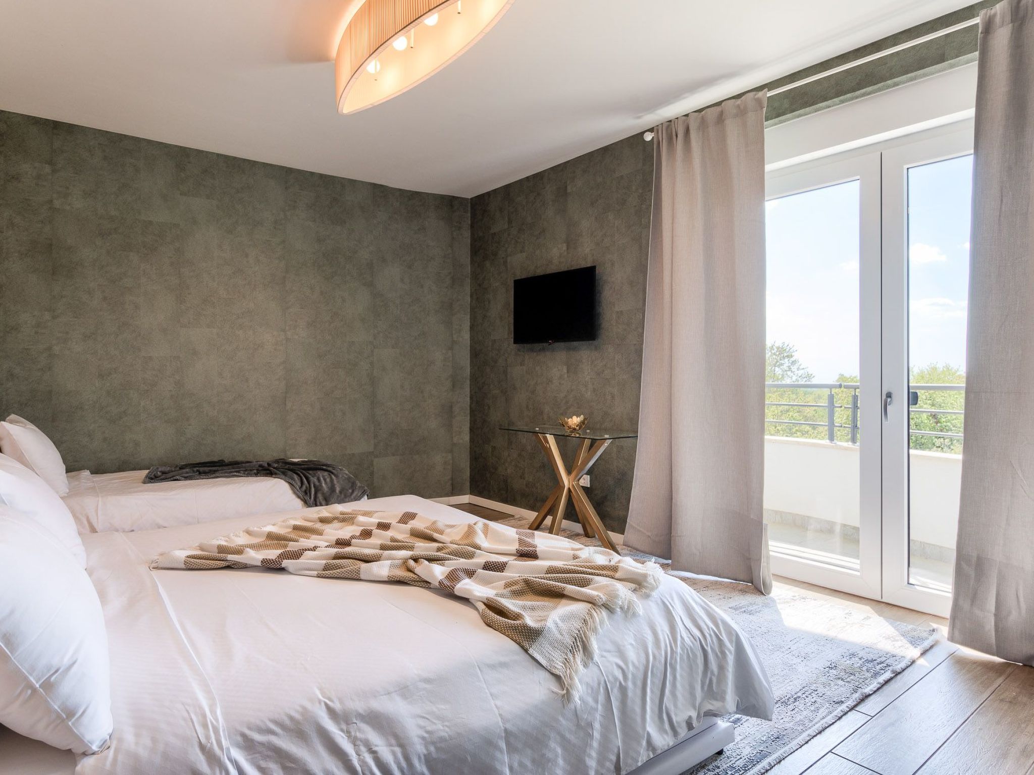 Sommer 'Villa La Dominika-Image-tags.info