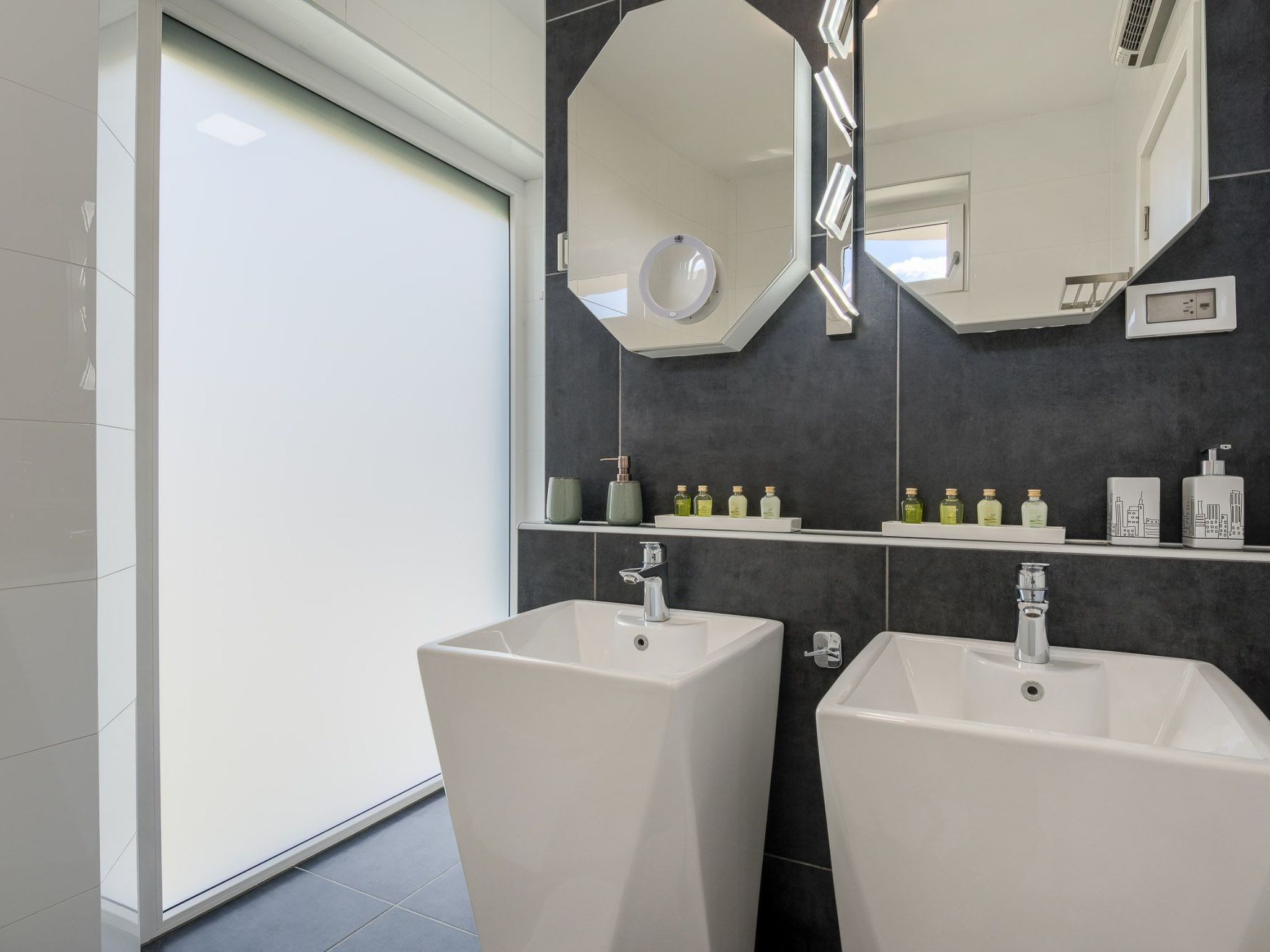 Sommer 'Villa La Dominika-Image-tags.info