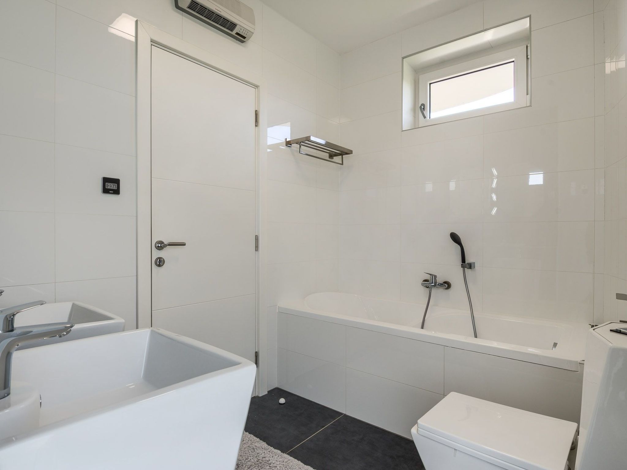 Sommer 'Villa La Dominika-Image-tags.info