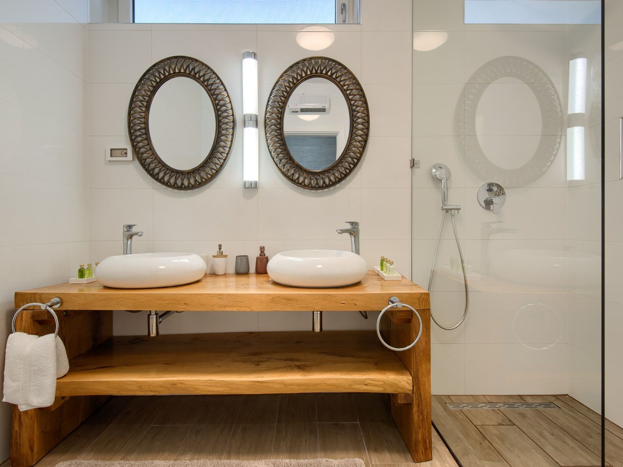 Sommer 'Villa La Dominika-Image-tags.info