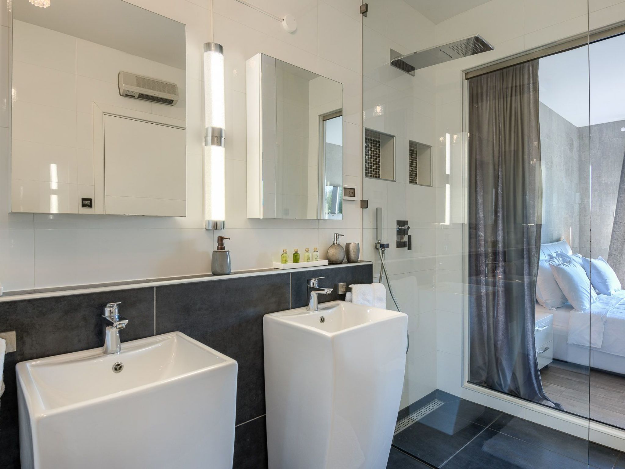 Sommer 'Villa La Dominika-Image-tags.info