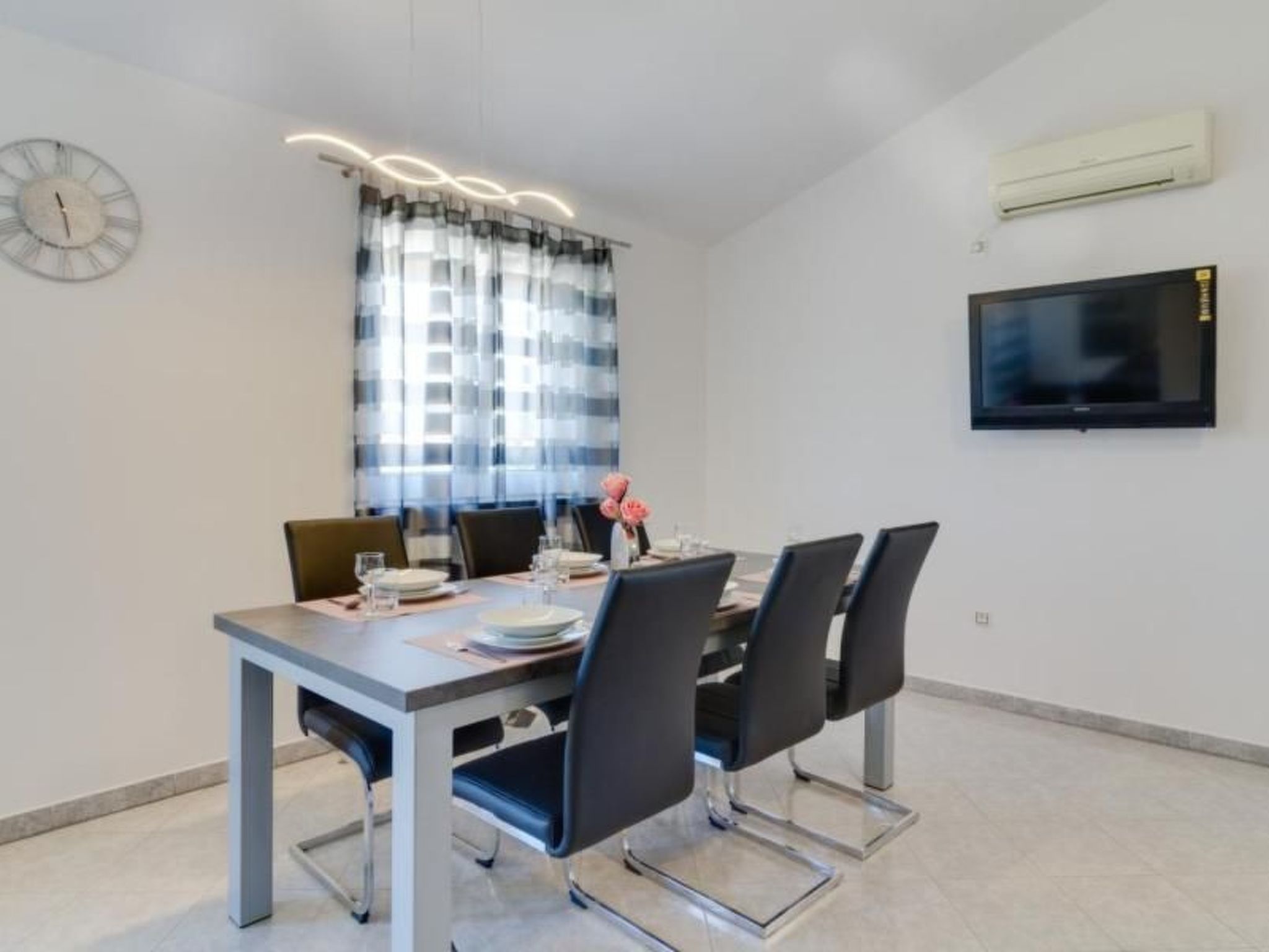 "Haus Piljan"-Binnen