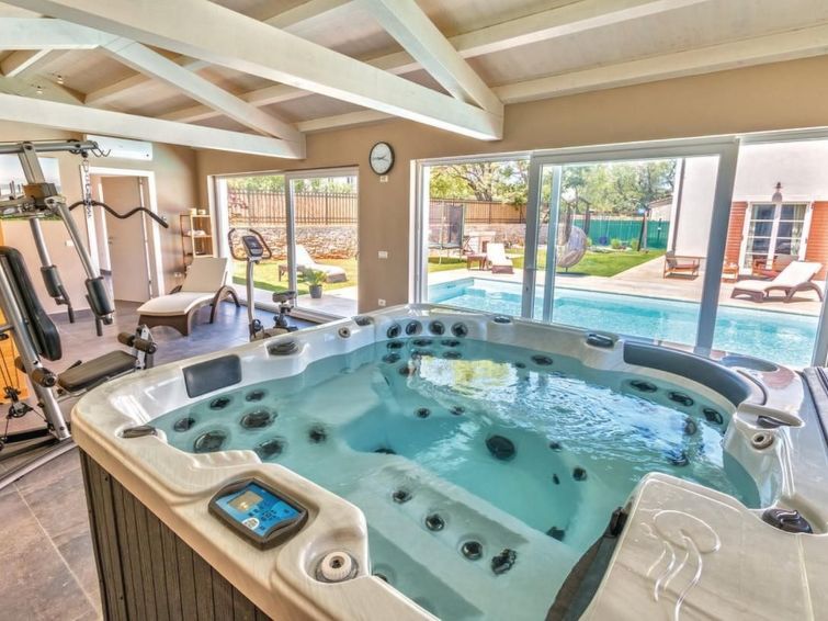 Villa "Magnolia" mit Schwimmbad, Sauna und Jacuzzi