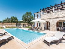 Villa "Magnolia" mit Schwimmbad, Sauna und Jacuzzi