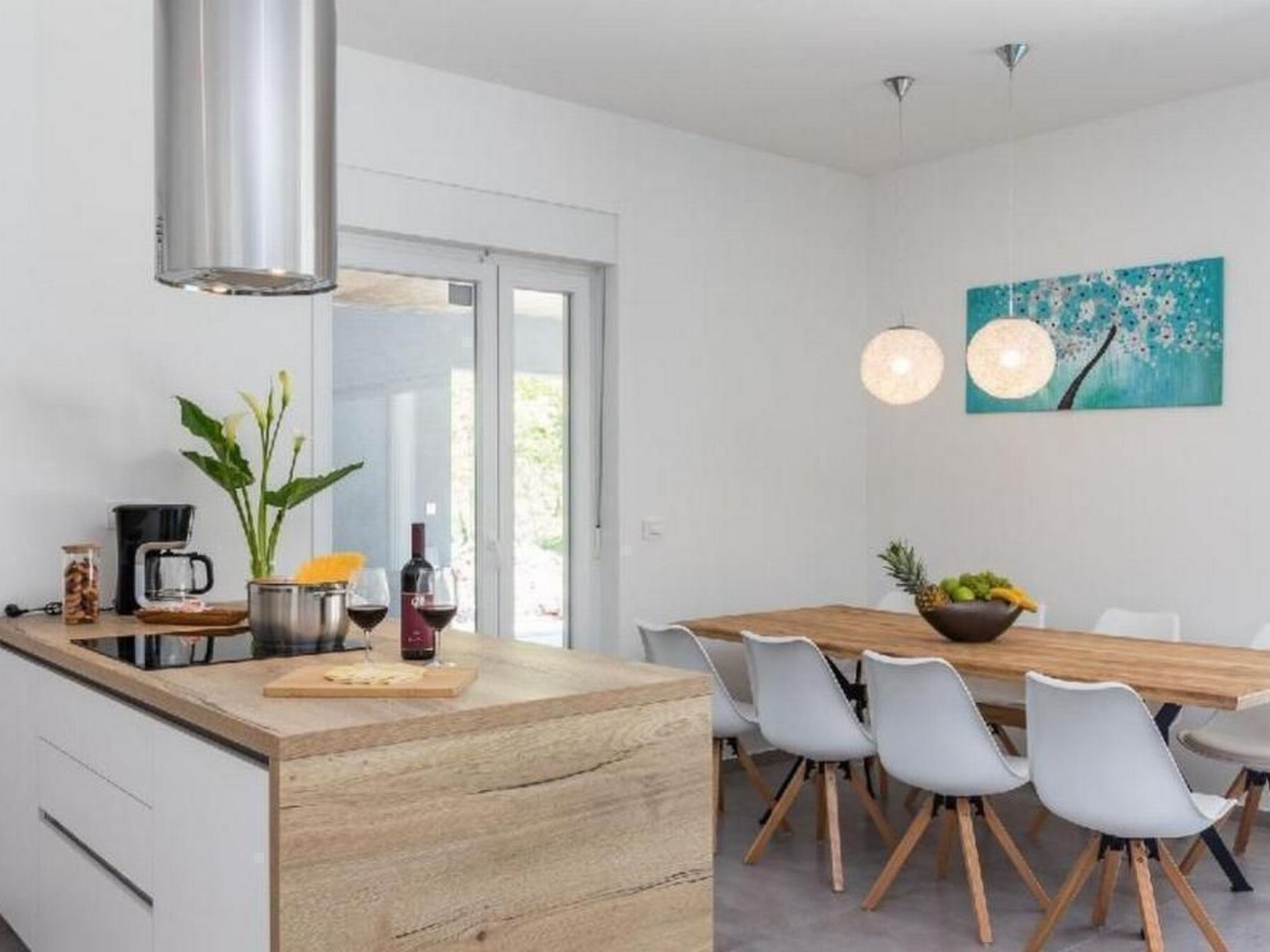 Villa Sanivaro mit beheiztem Pool und Whirlpool-Inside