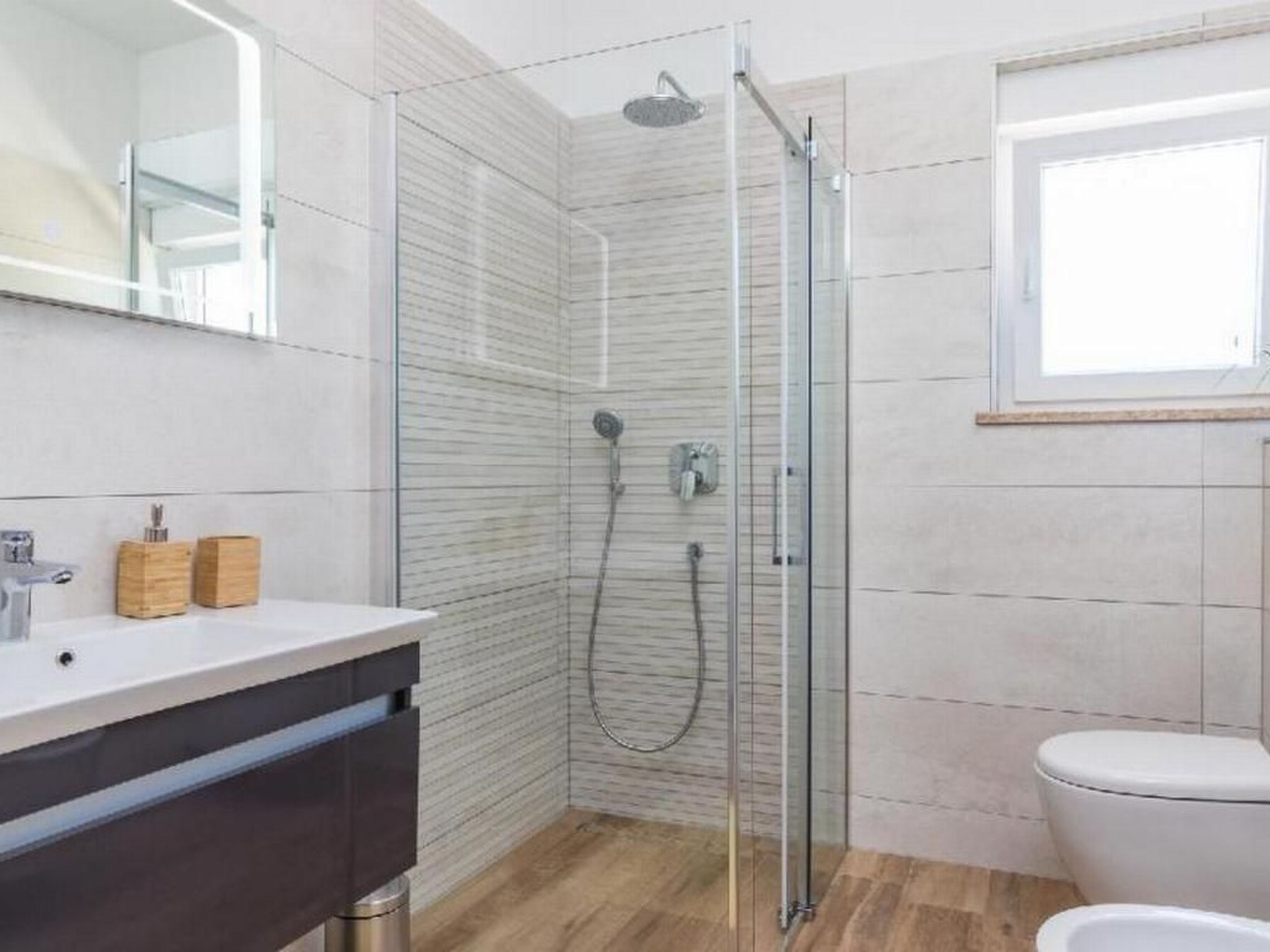 Villa Sanivaro mit beheiztem Pool und Whirlpool-Inside