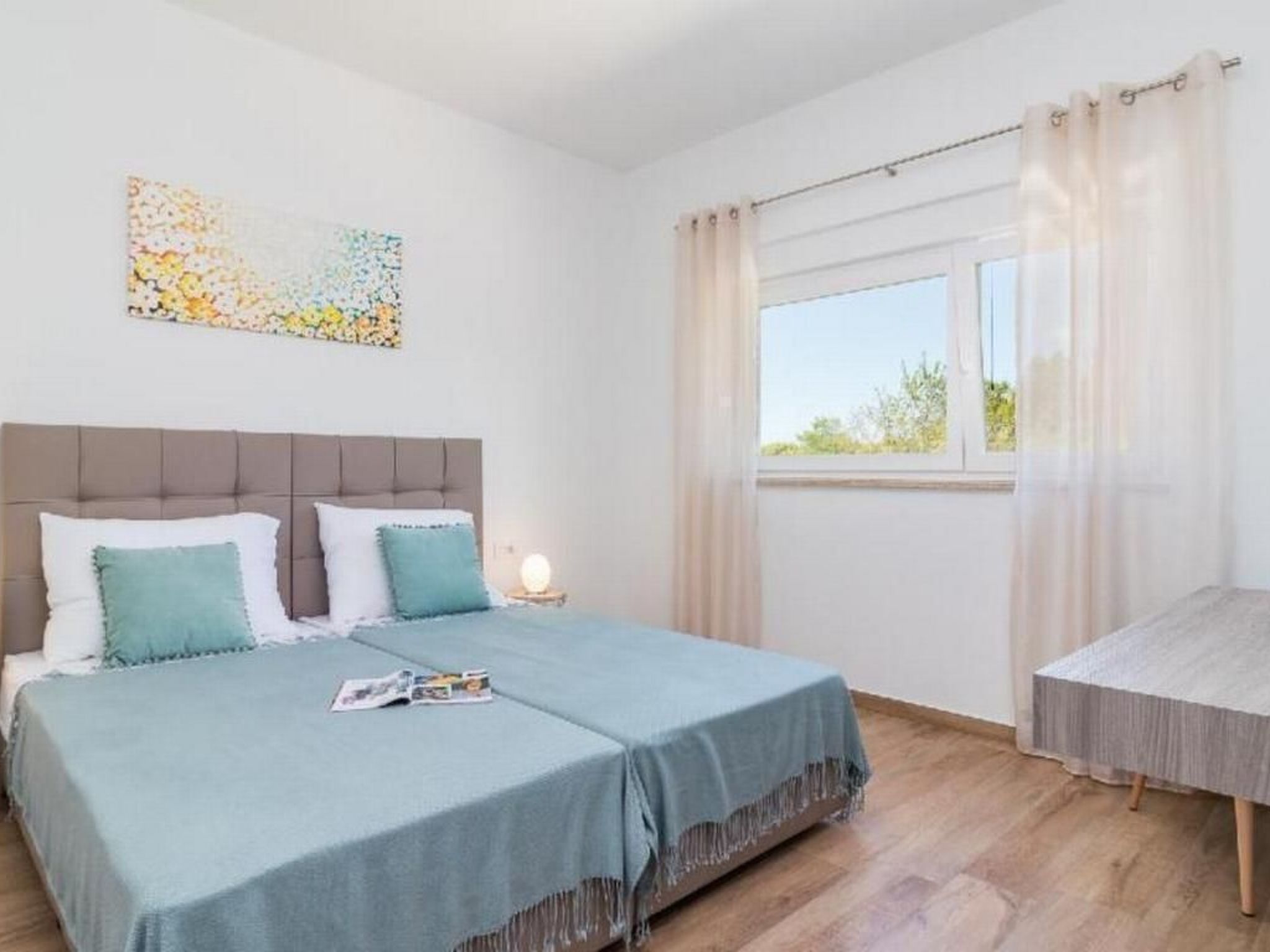 Villa Sanivaro mit beheiztem Pool und Whirlpool-Inside