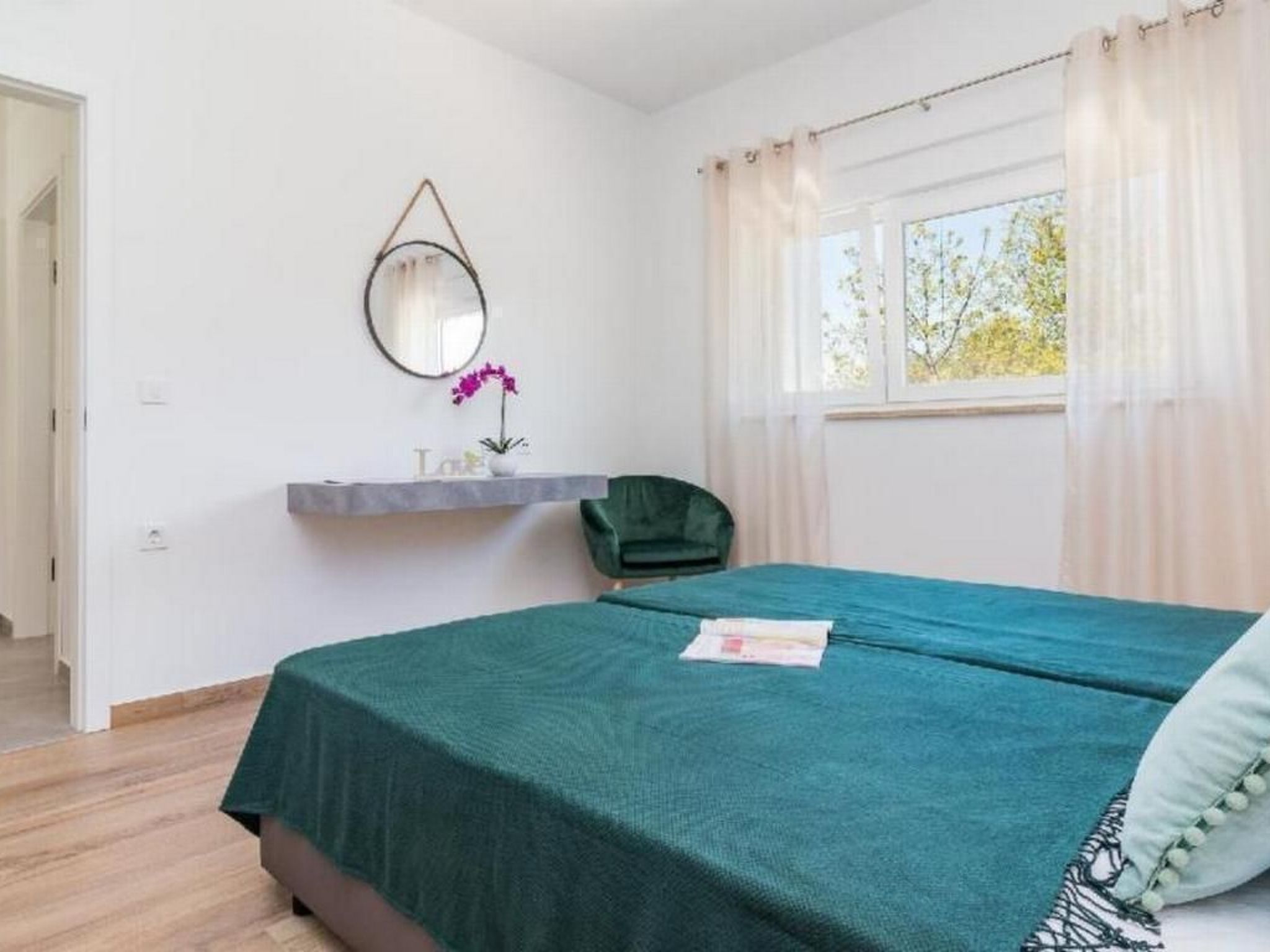 Villa Sanivaro mit beheiztem Pool und Whirlpool-Inside