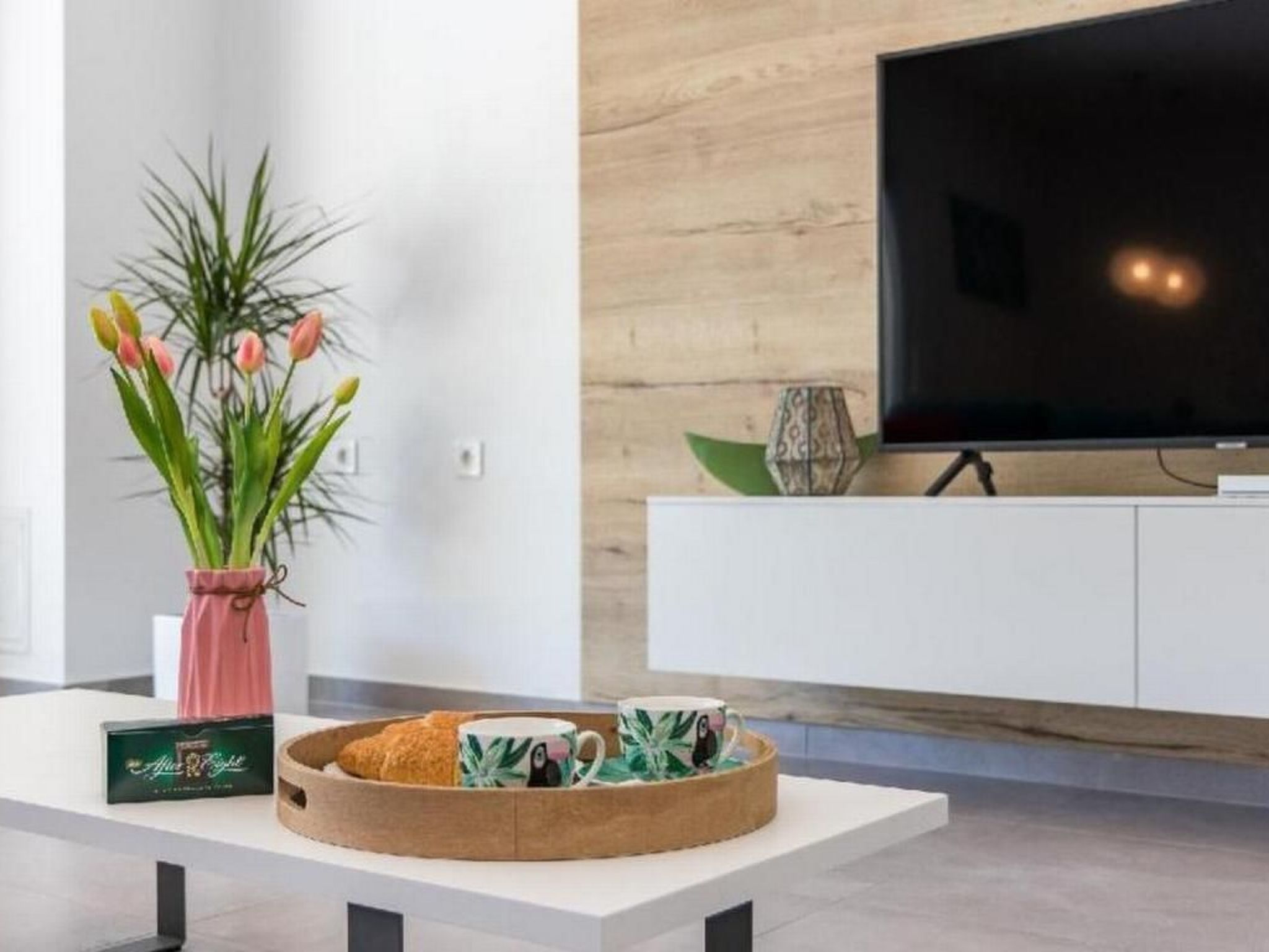 Villa Sanivaro mit beheiztem Pool und Whirlpool-Inside