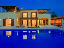 Villa Mirna in Istrië: privé-verwarmd zwembad, tennisbaan & 10 personen - thumbnail 2
