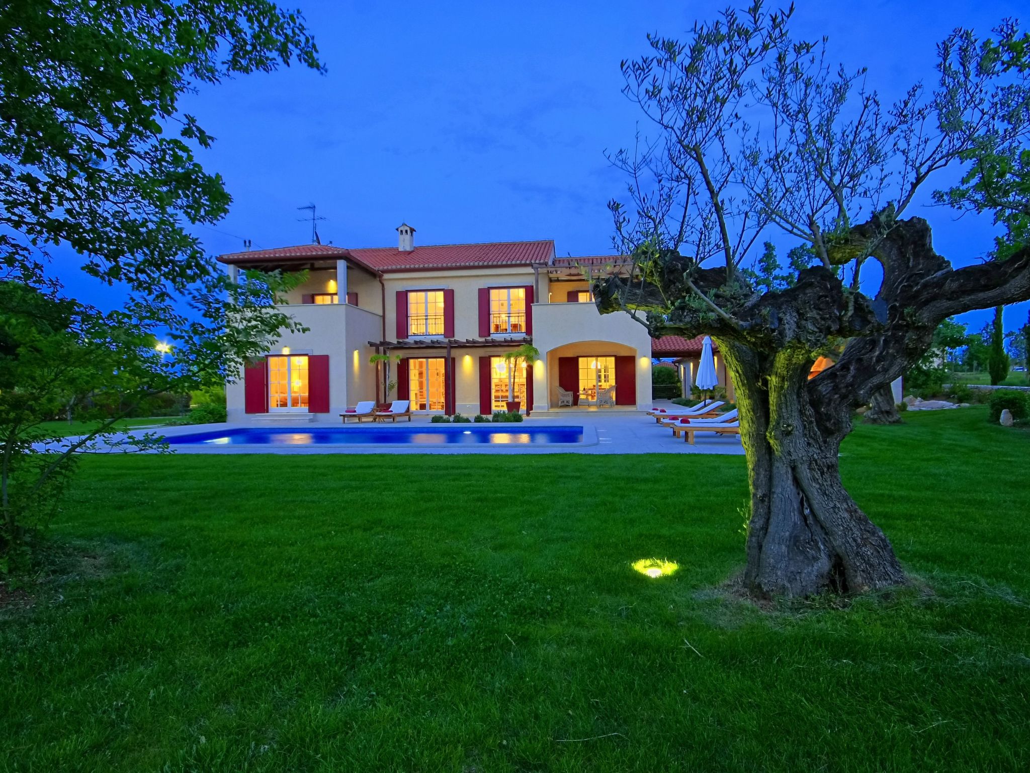 Discover the enchanting Villa Mirna, nestled in the southernmost part of Istria, in the quaint village of Butkovići. Surrounded by lush meadows and aromatic Mediterranean vegetation, this villa stand..