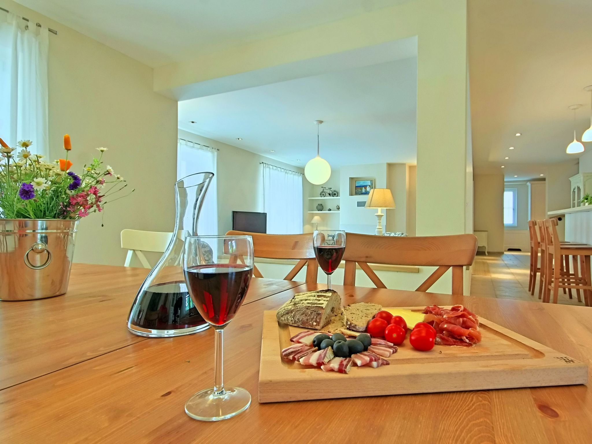 Luxus "Villa Mirna" mit Tennisplatz-Binnen