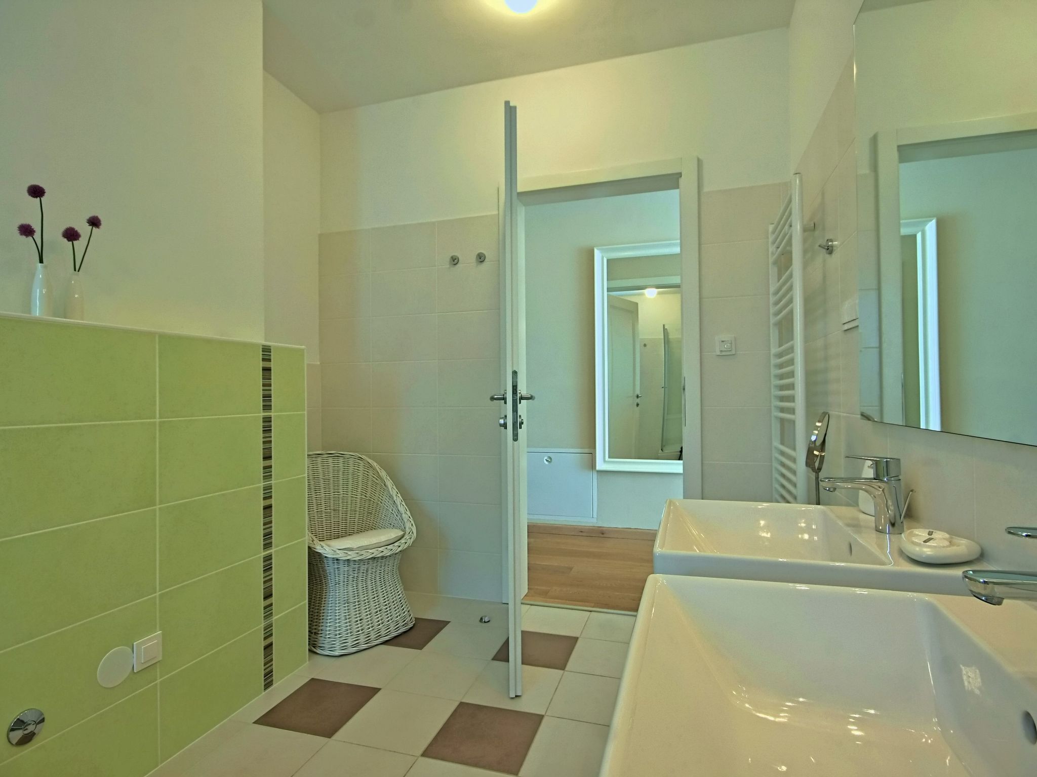 Luxus "Villa Mirna" mit Tennisplatz-Binnen