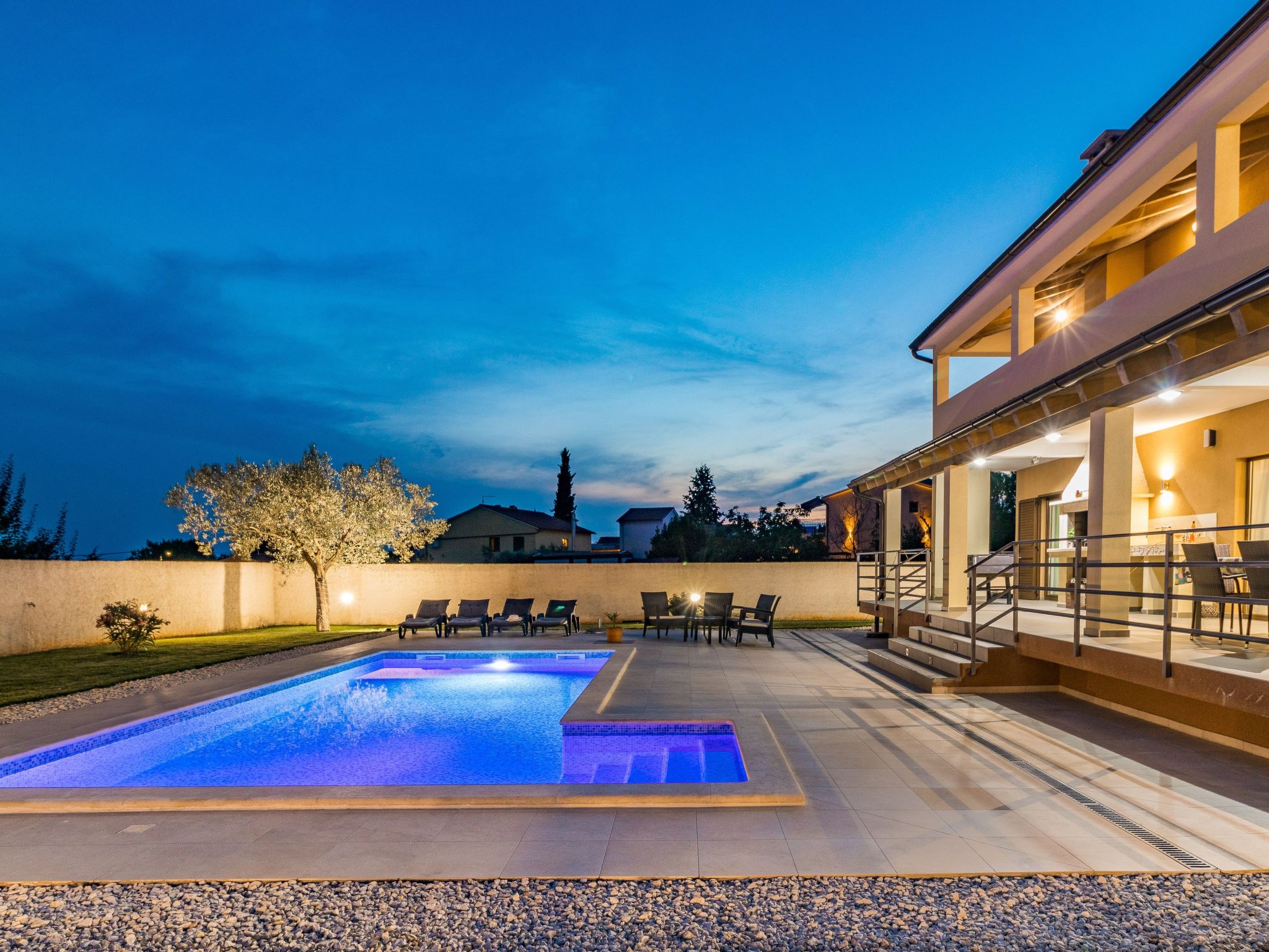 In Juršići mit Privatem Pool-Binnen