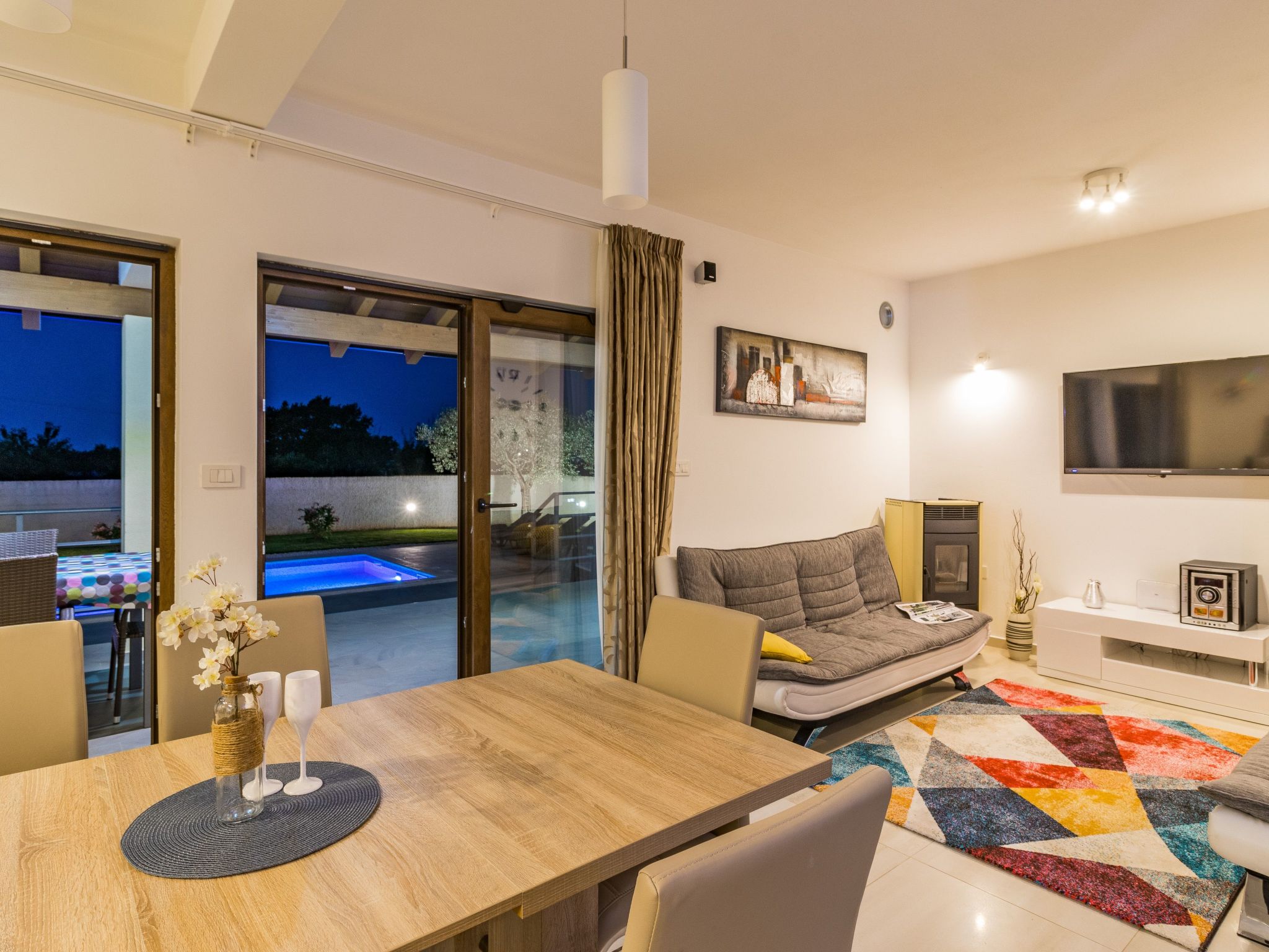 In Juršići mit Privatem Pool-Binnen