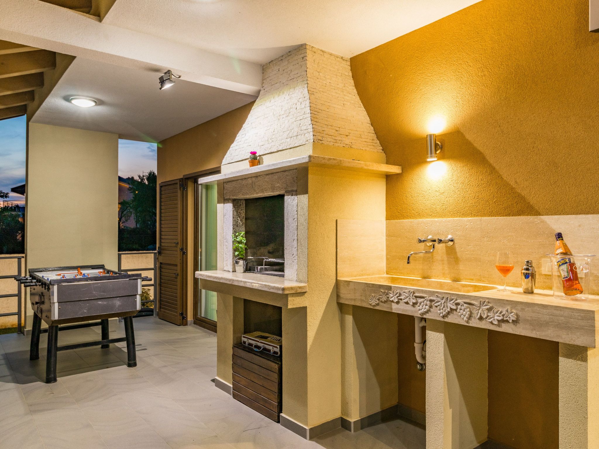 Beeindruckende Luxusvilla mit beheiztem Privatpool-Binnen