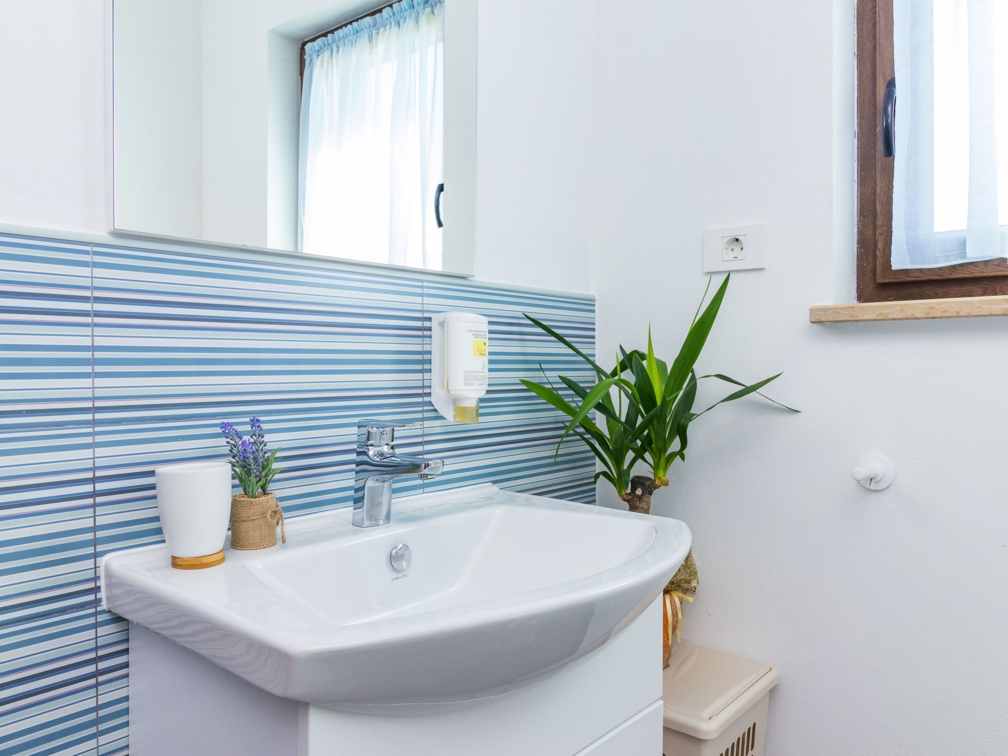 Beeindruckende Luxusvilla mit beheiztem Privatpool-Binnen