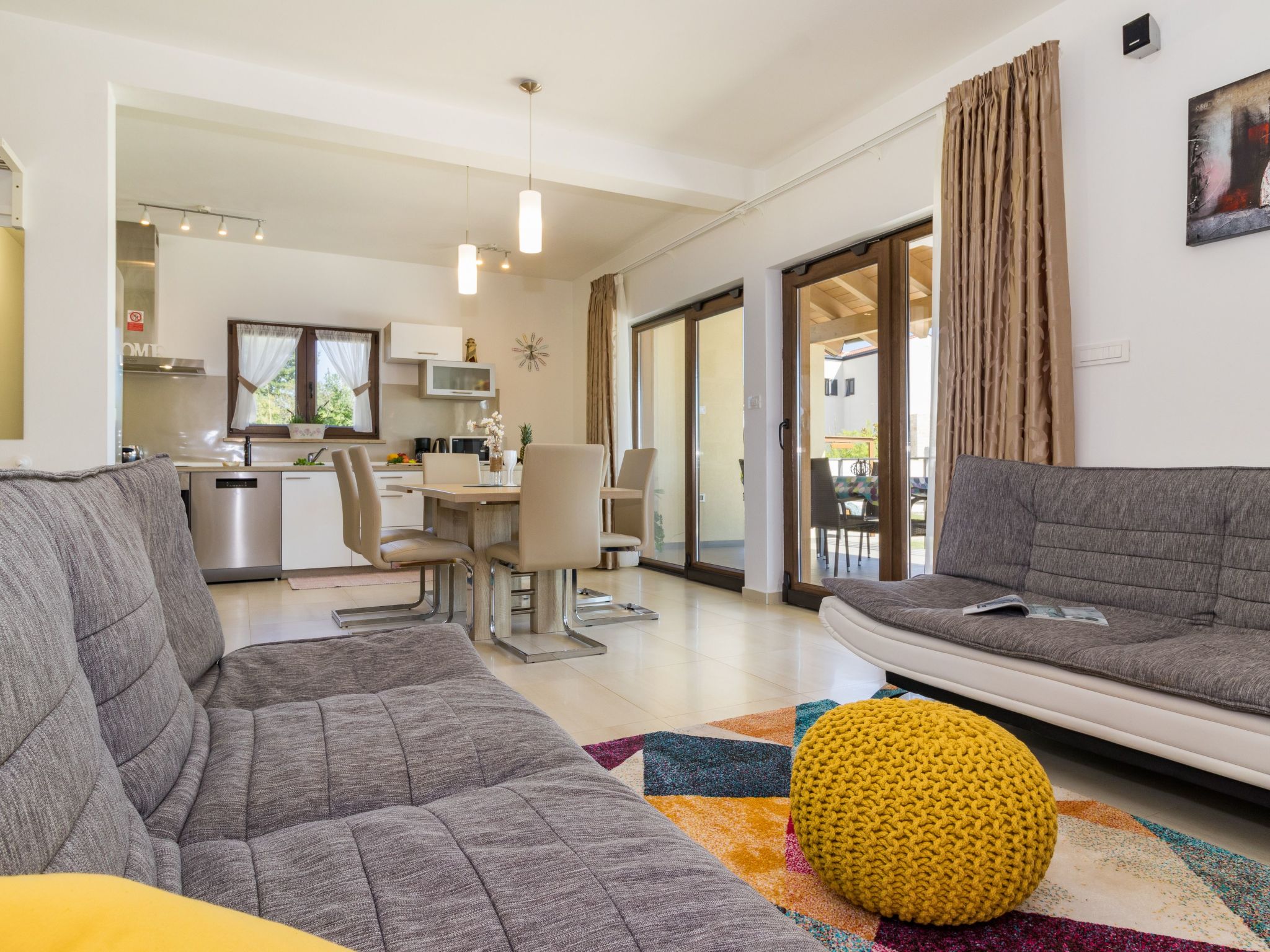 Beeindruckende Luxusvilla mit beheiztem Privatpool-Binnen