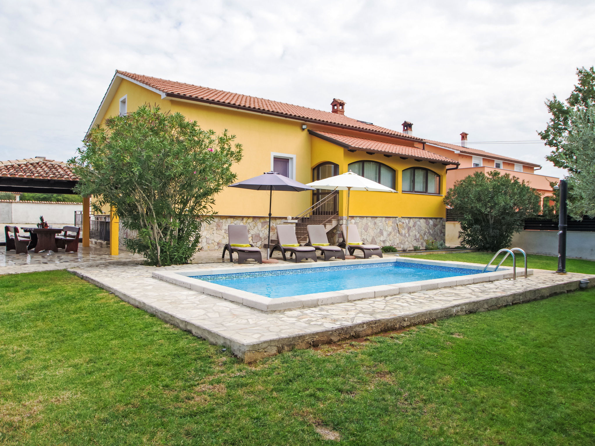 Villa Sandi im Dorf Juršići