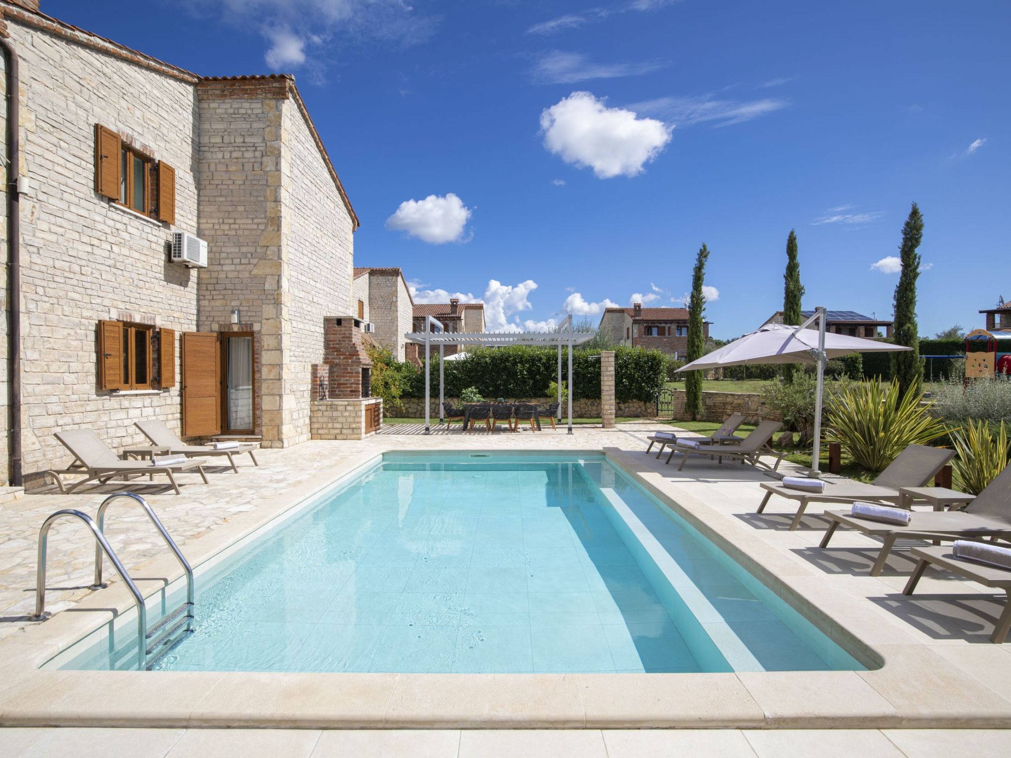 Villa Paradis 13-Binnen