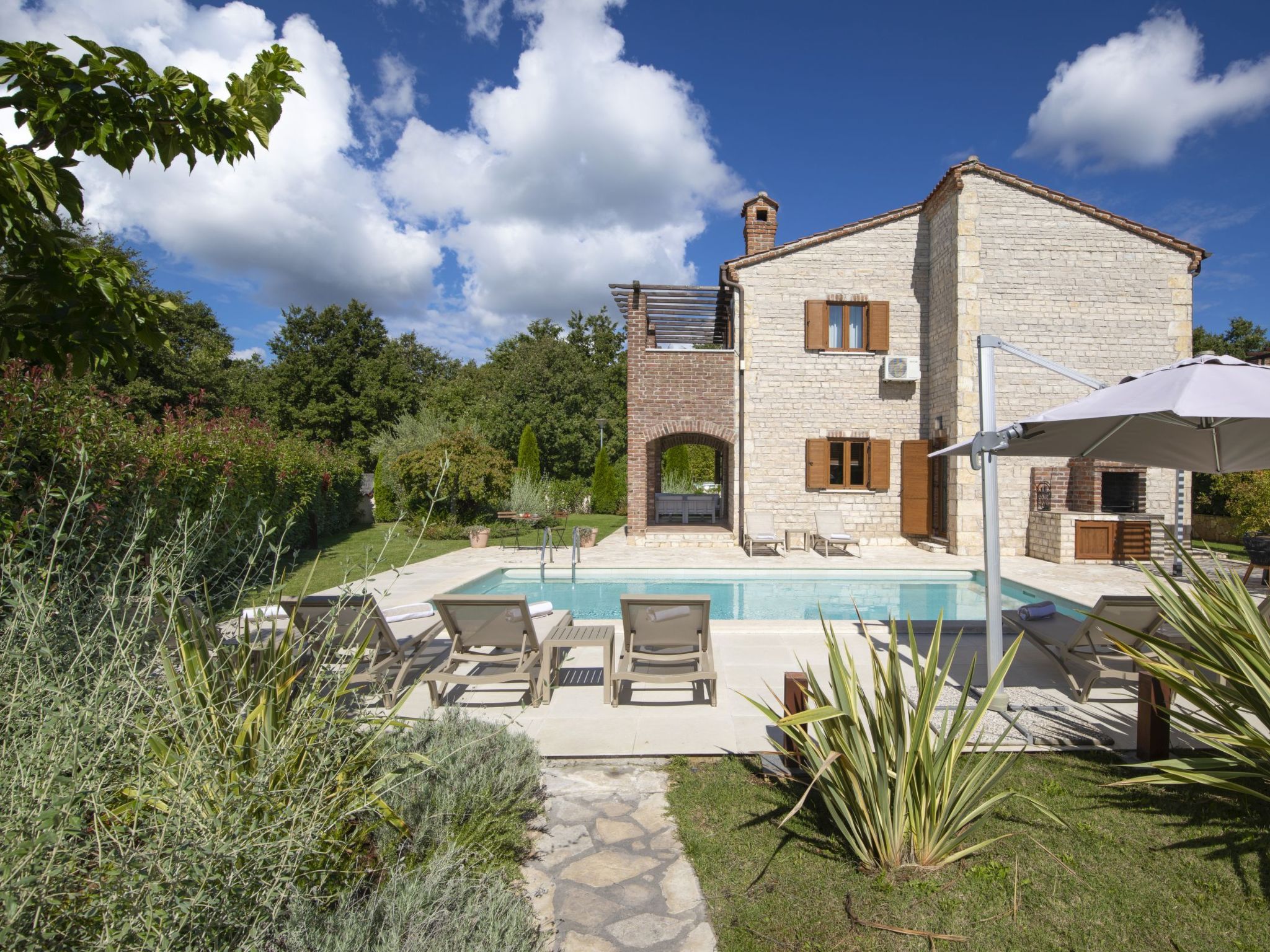 Villa Paradis 13-Binnen