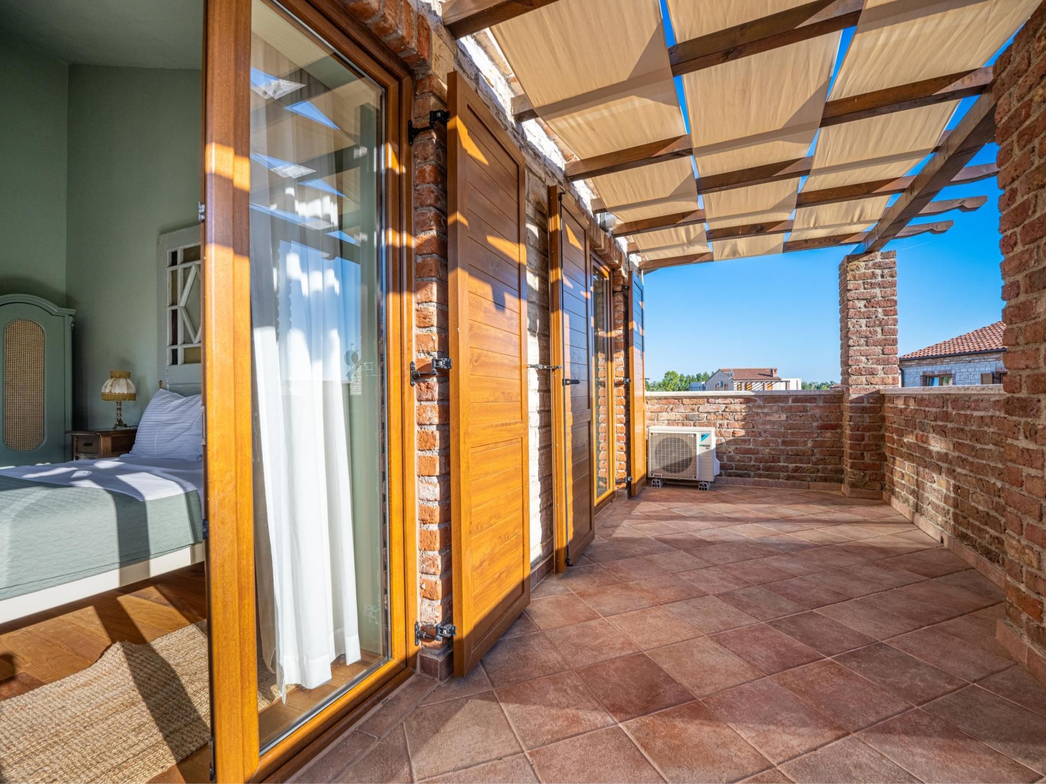 Villa Paradis 13-Binnen