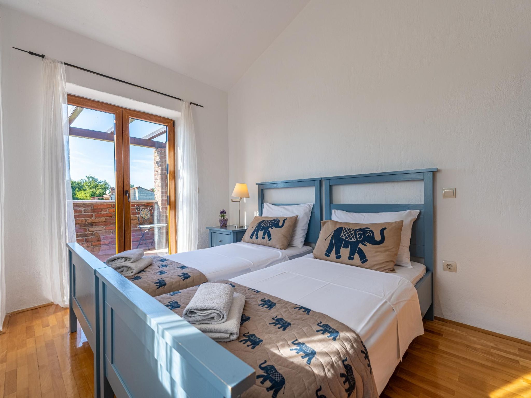 "Paradis 6" mit Whirlpool-Inside