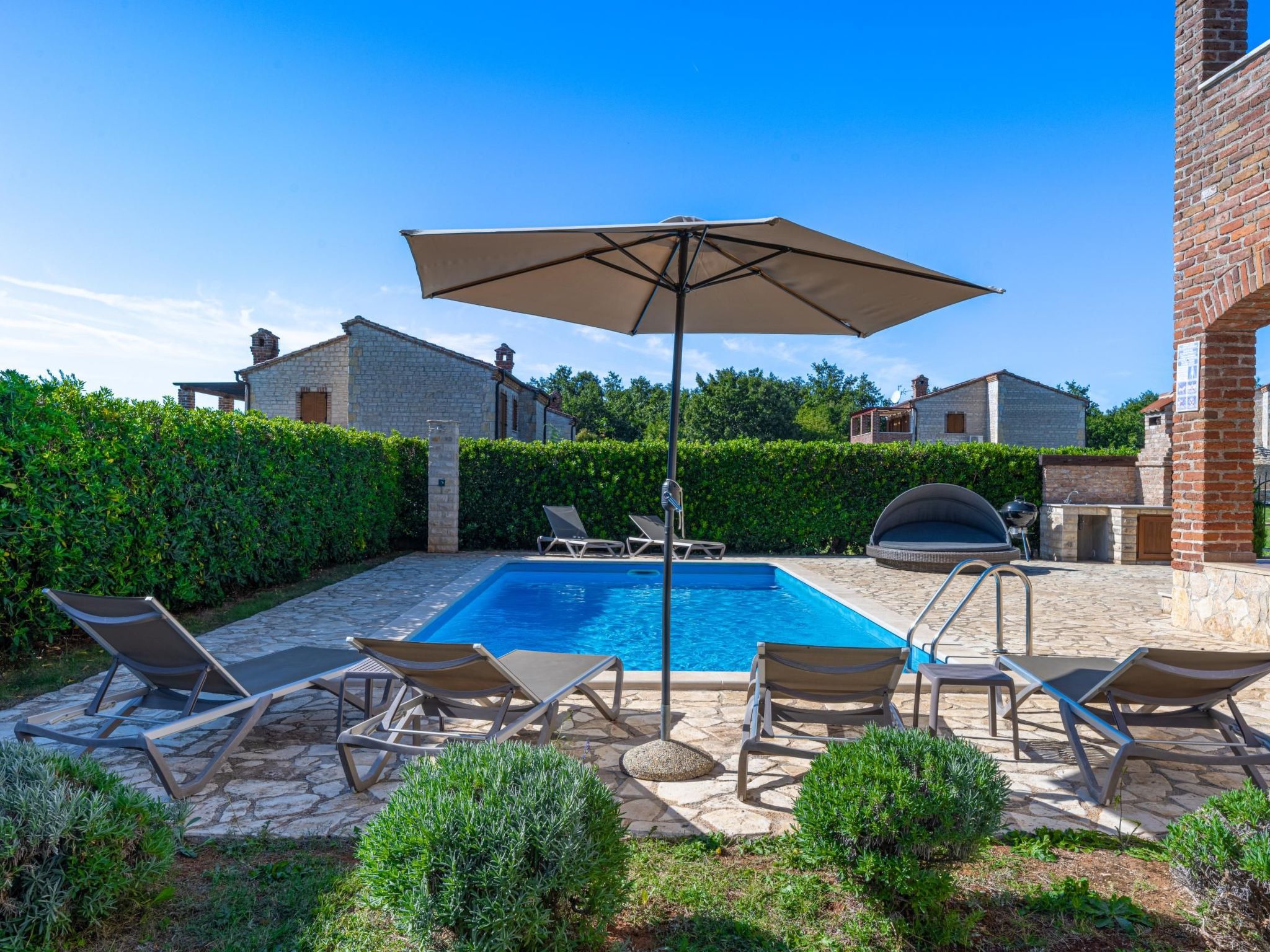 "Paradis 6" mit Whirlpool-Inside