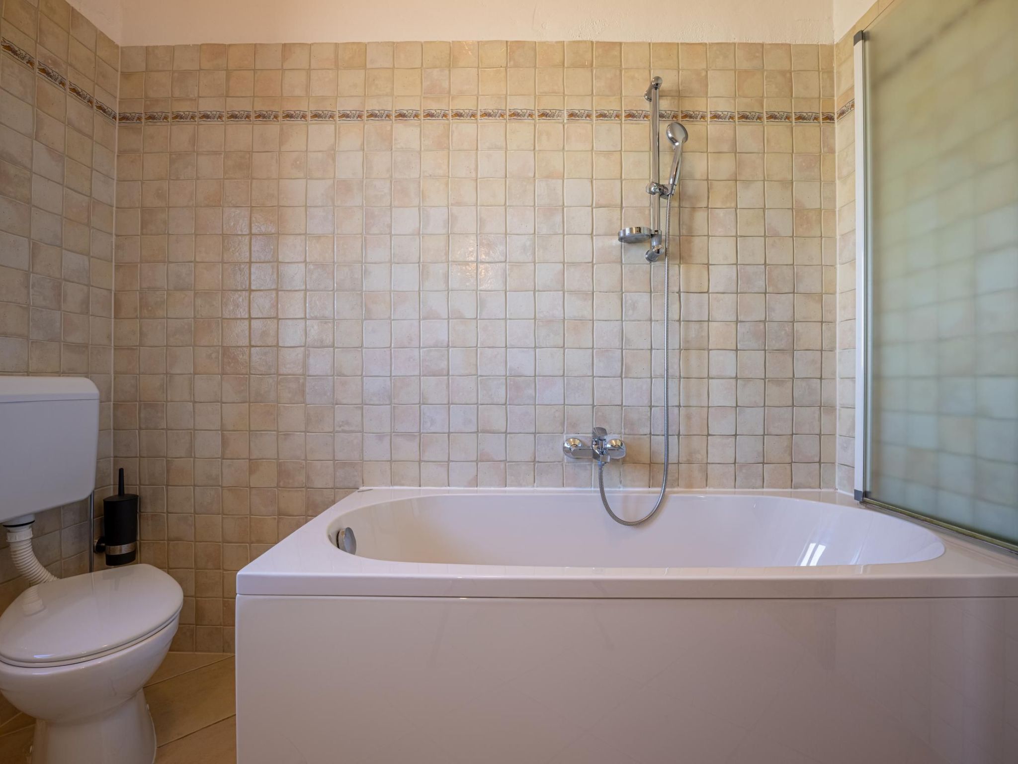 "Paradis 6" mit Whirlpool-Inside