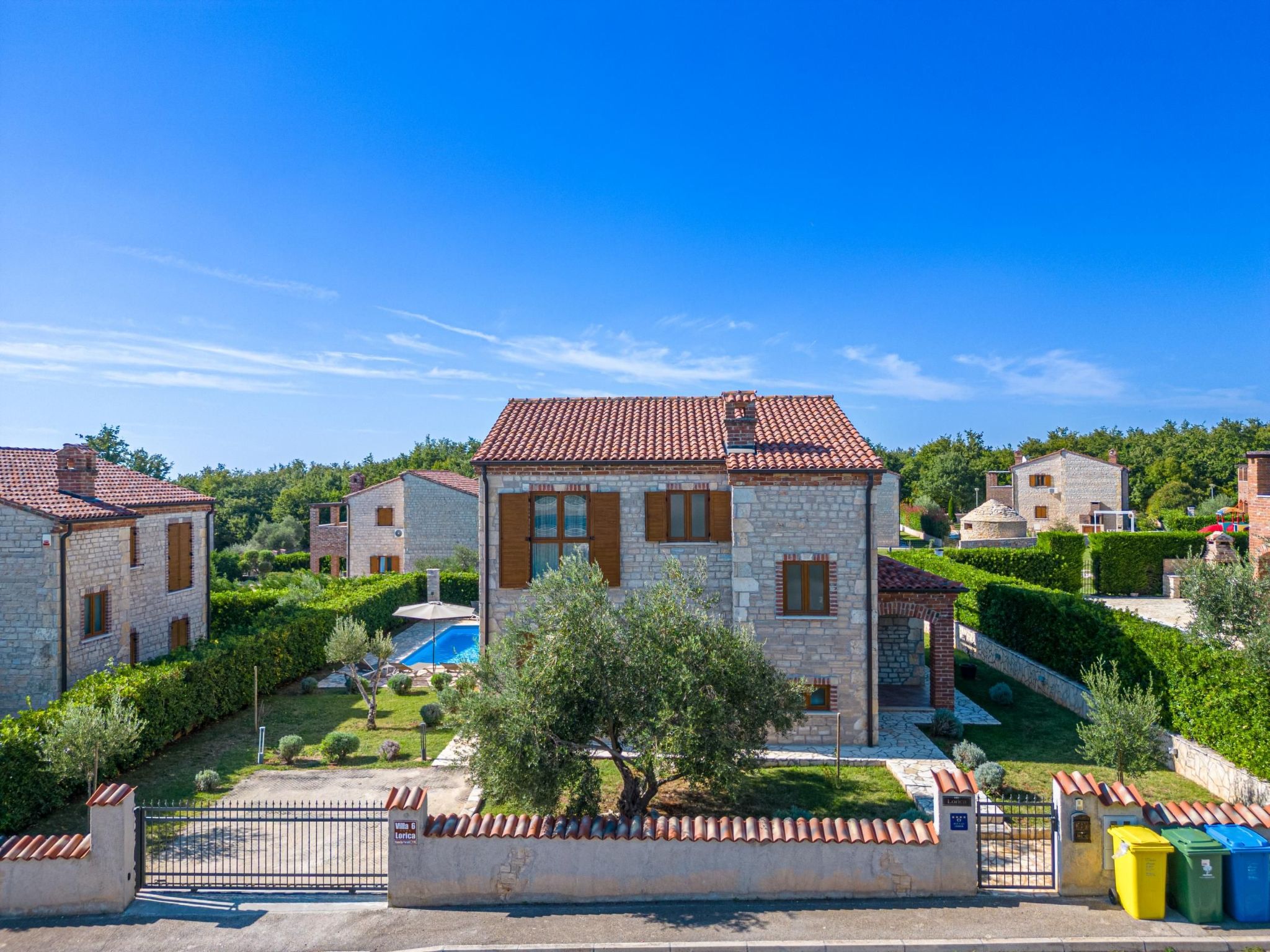 "Paradis 6" mit Whirlpool-Inside