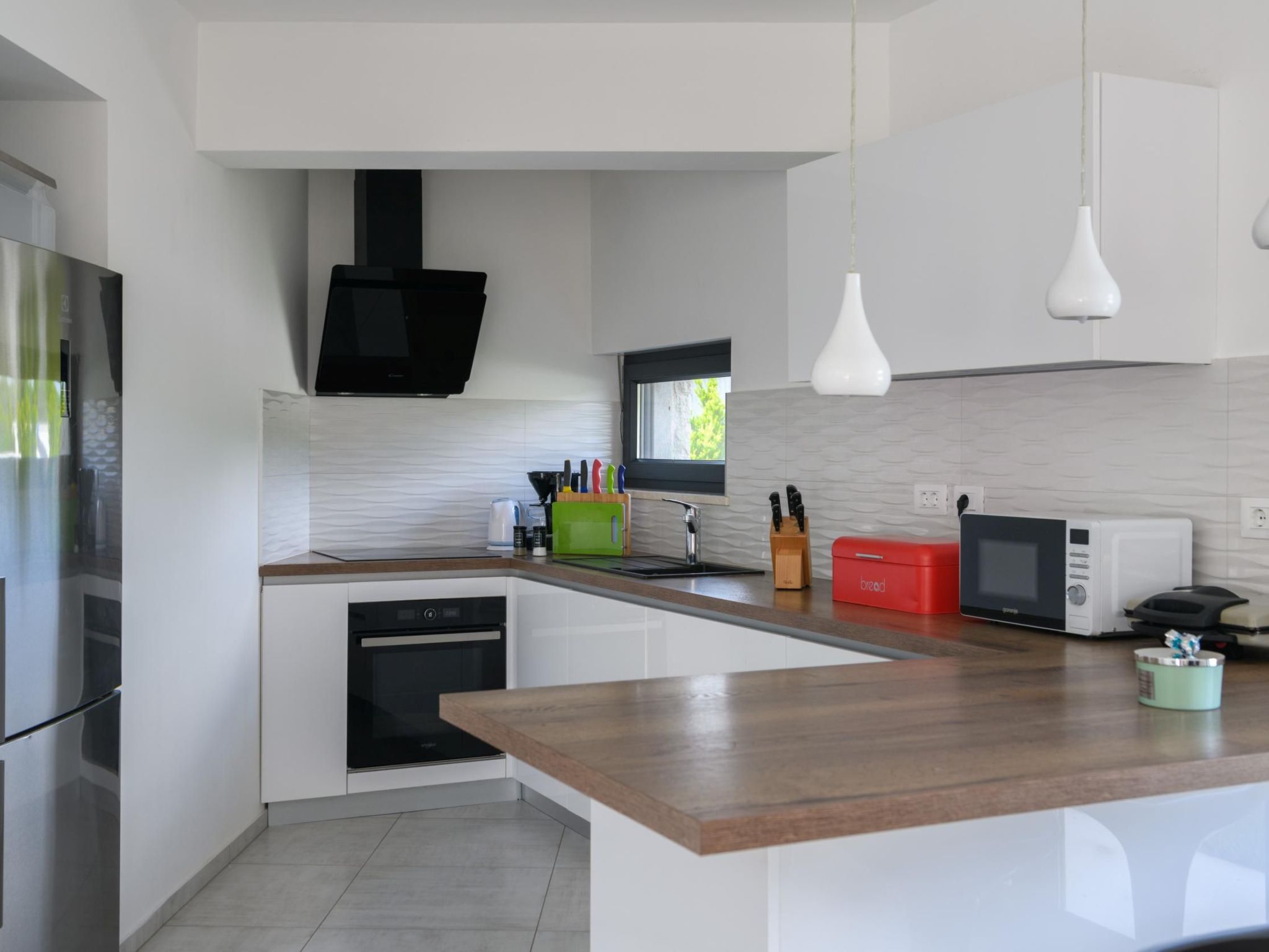 Villa EmMa mit 5 Schlafzimmern und beheiztem Pool-Image-tags.info