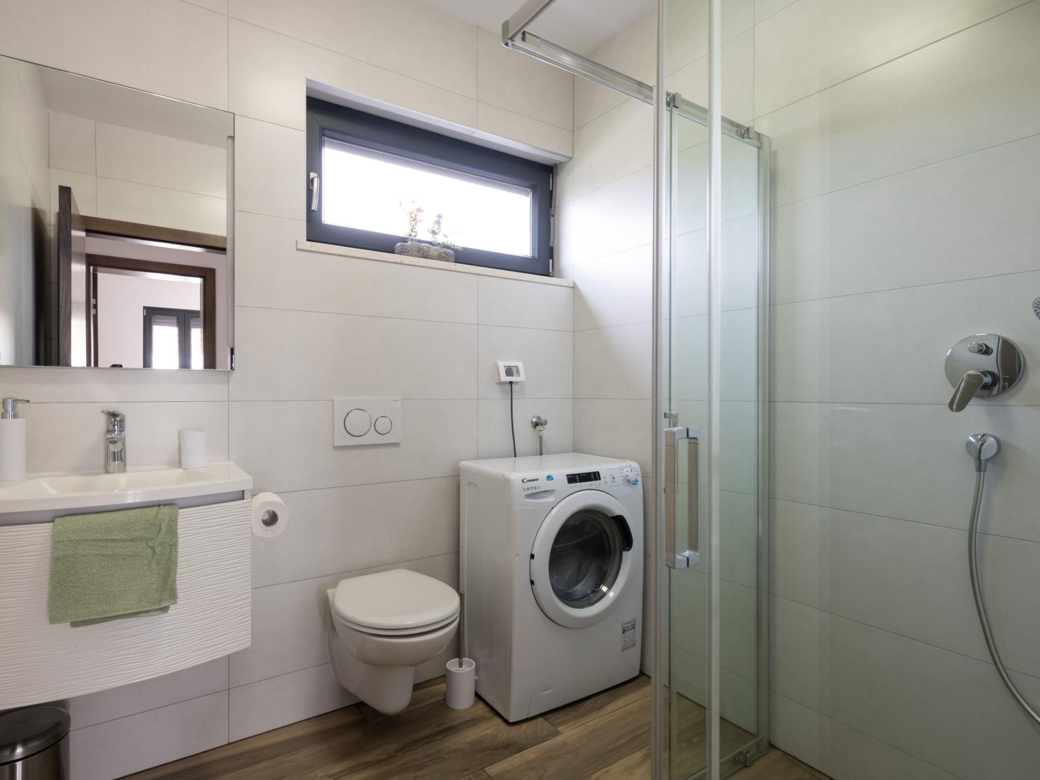 Villa EmMa mit 5 Schlafzimmern und beheiztem Pool-Image-tags.info